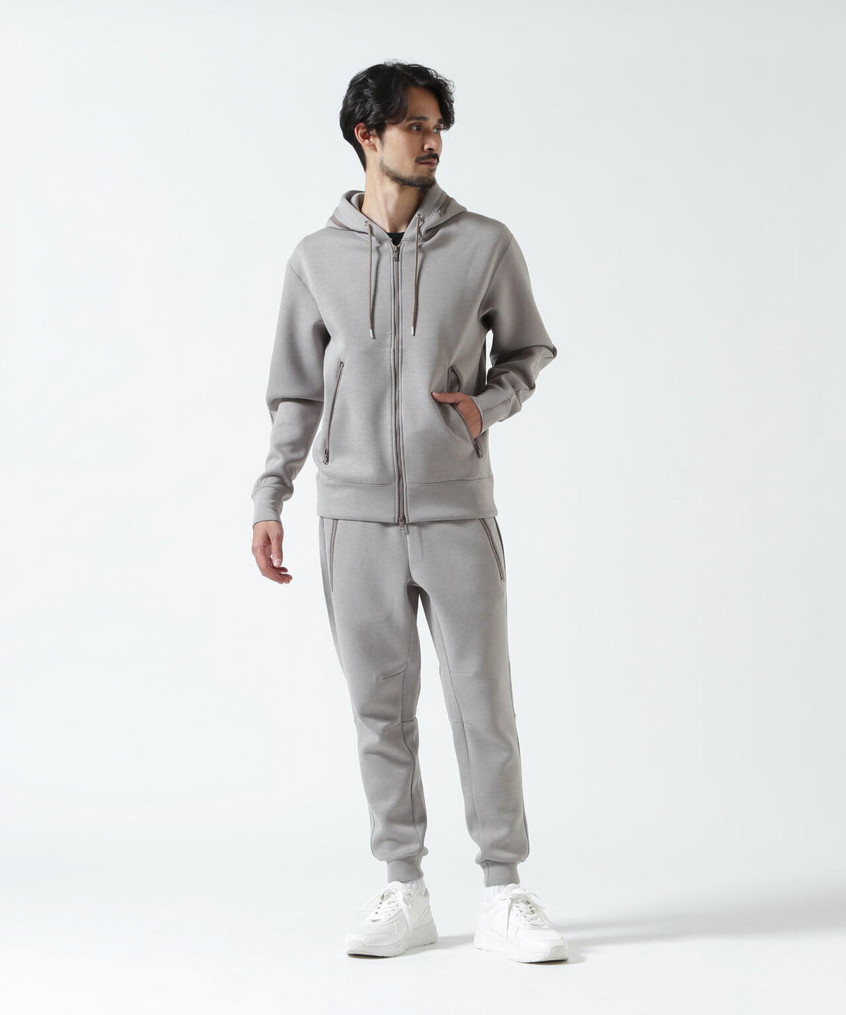 PIUORO(ピウオロ)CARDBOARD ZIP HOODIE