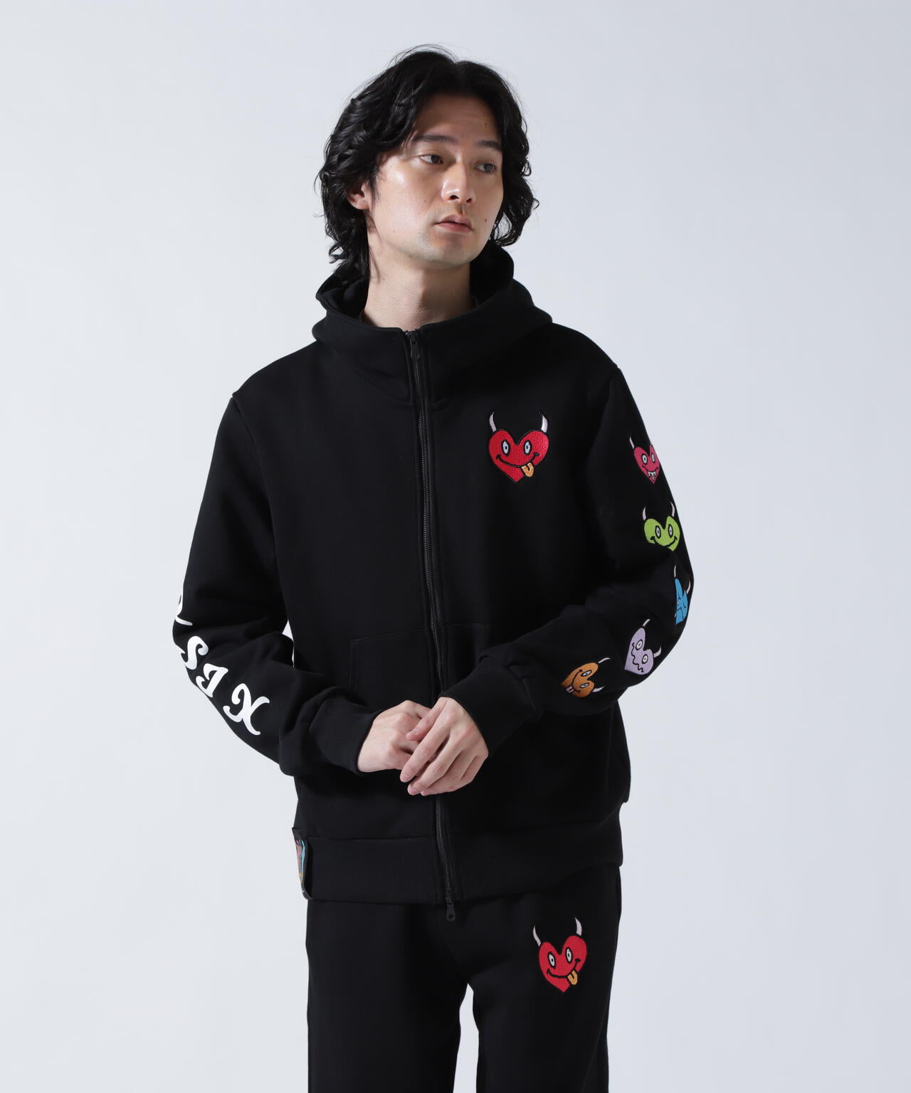 maxsix(マックスシックス)ONI HEART ZIP PARKA