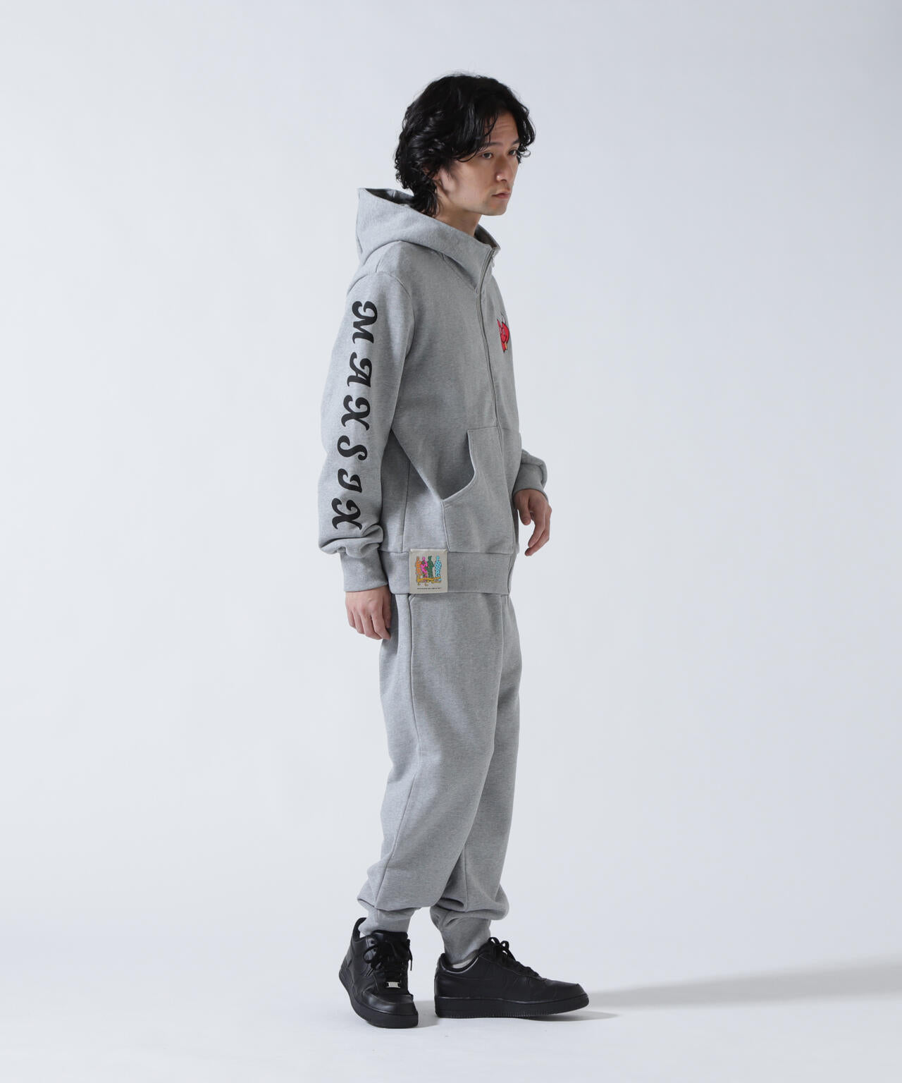 maxsix(マックスシックス)ONI HEART ZIP PARKA