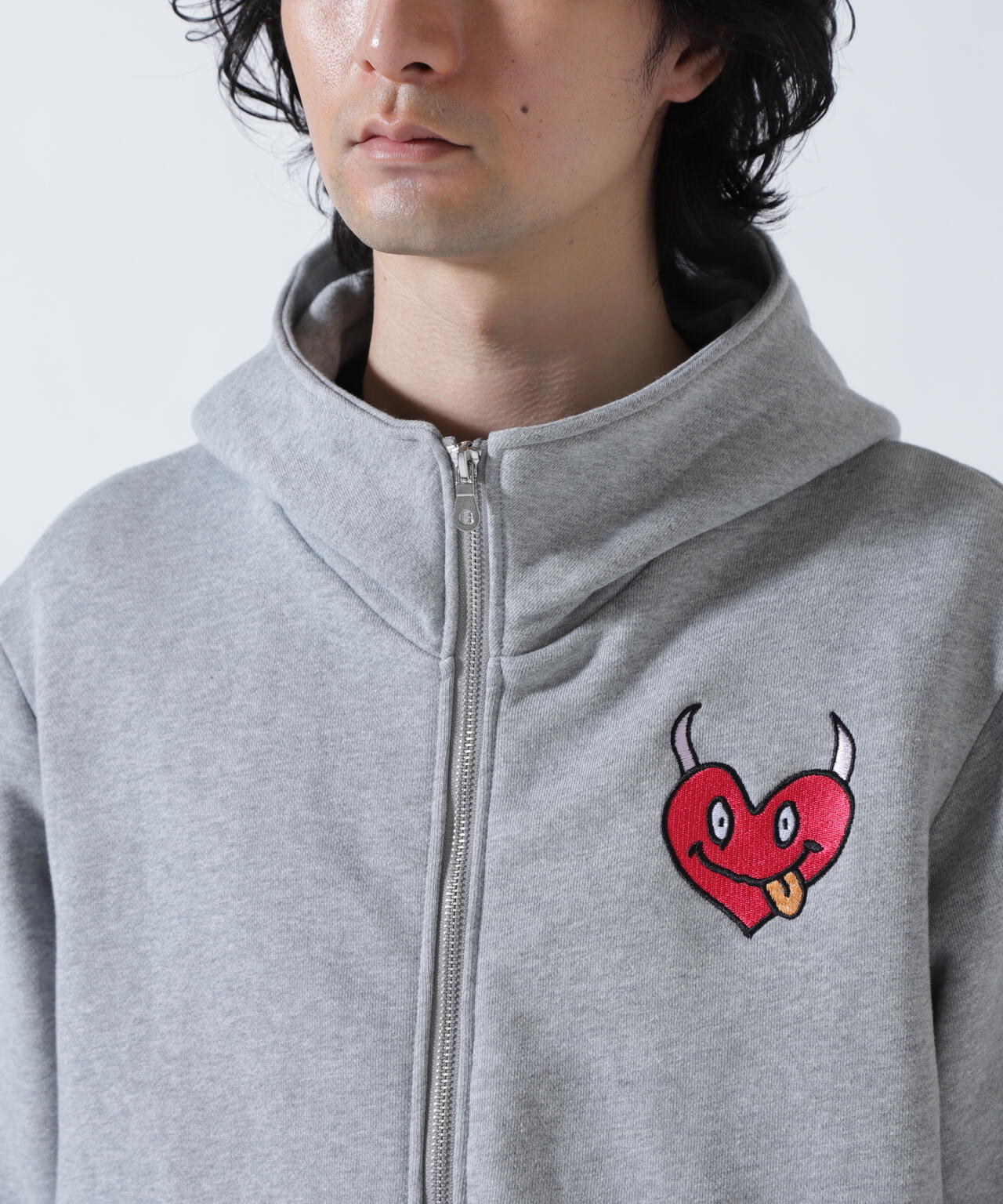 maxsix(マックスシックス)ONI HEART ZIP PARKA