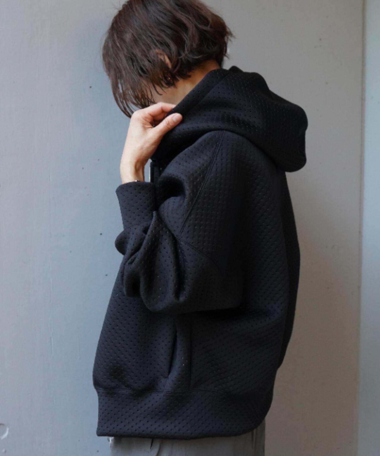 Robes & Confections(ローブス&コンフェクションズ)別注パンチングパーカー