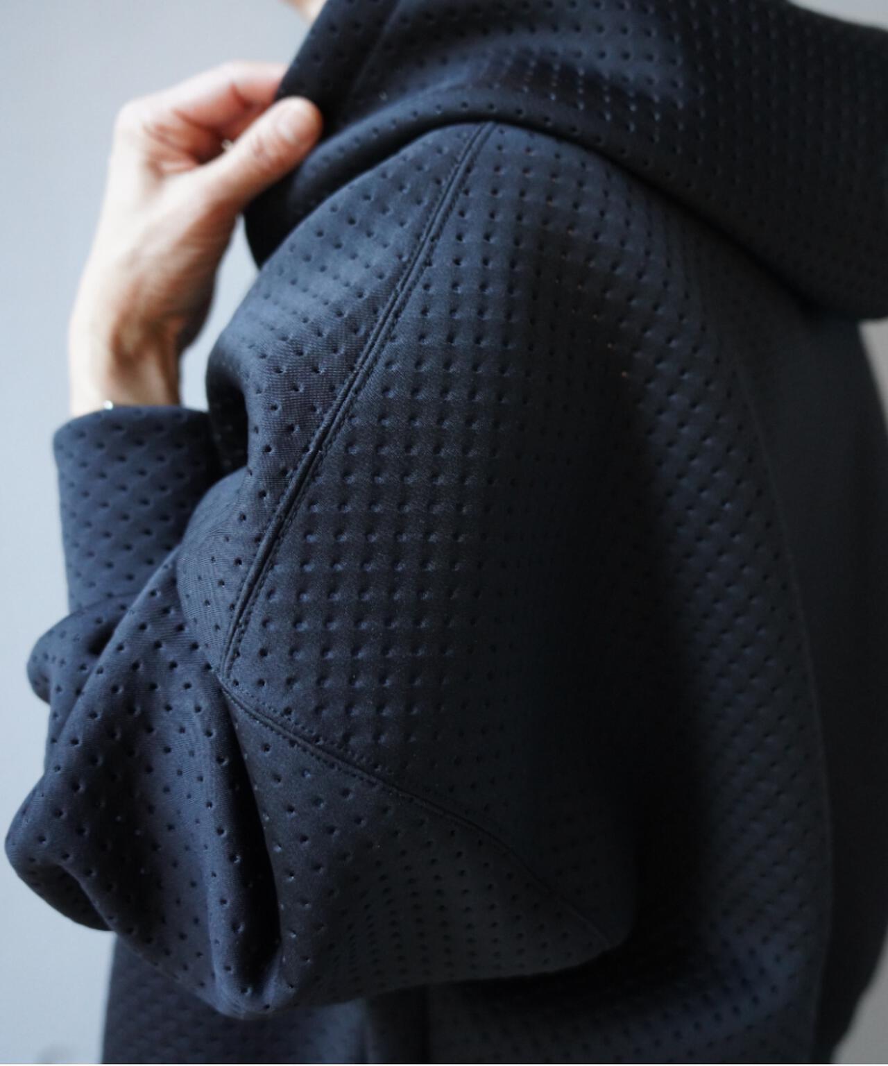 Robes & Confections(ローブス&コンフェクションズ)別注パンチングパーカー