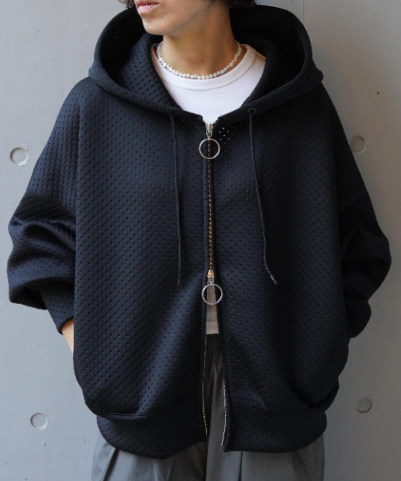 Robes & Confections(ローブス&コンフェクションズ)別注パンチングパーカー