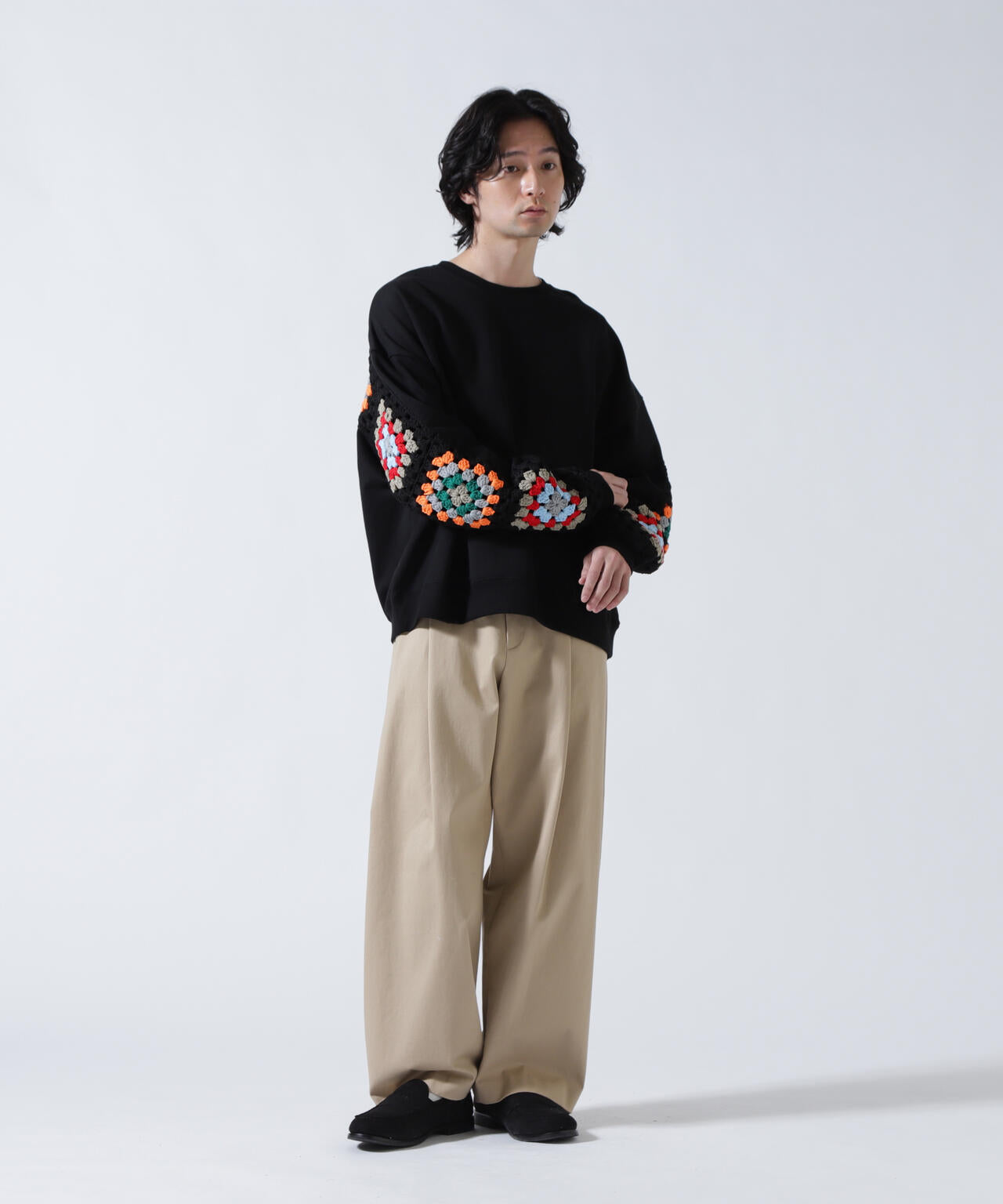 DISCOVERED(ディスカバード) 別注CROCHET SLEEVE SWEAT(UNISEX)