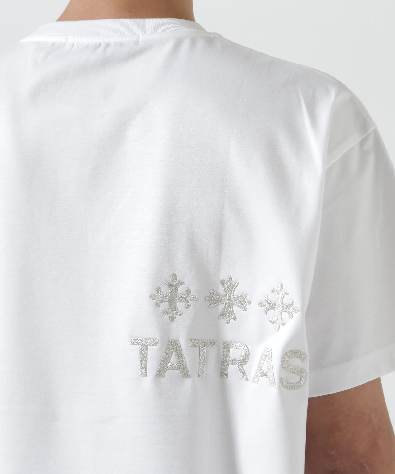 TATRAS(タトラス) NUNKI ヌンキ Tシャツ