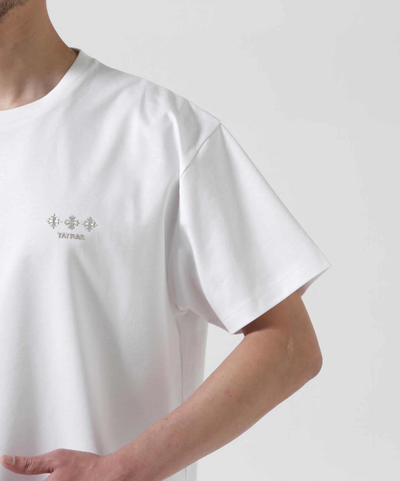 TATRAS(タトラス) NUNKI ヌンキ Tシャツ