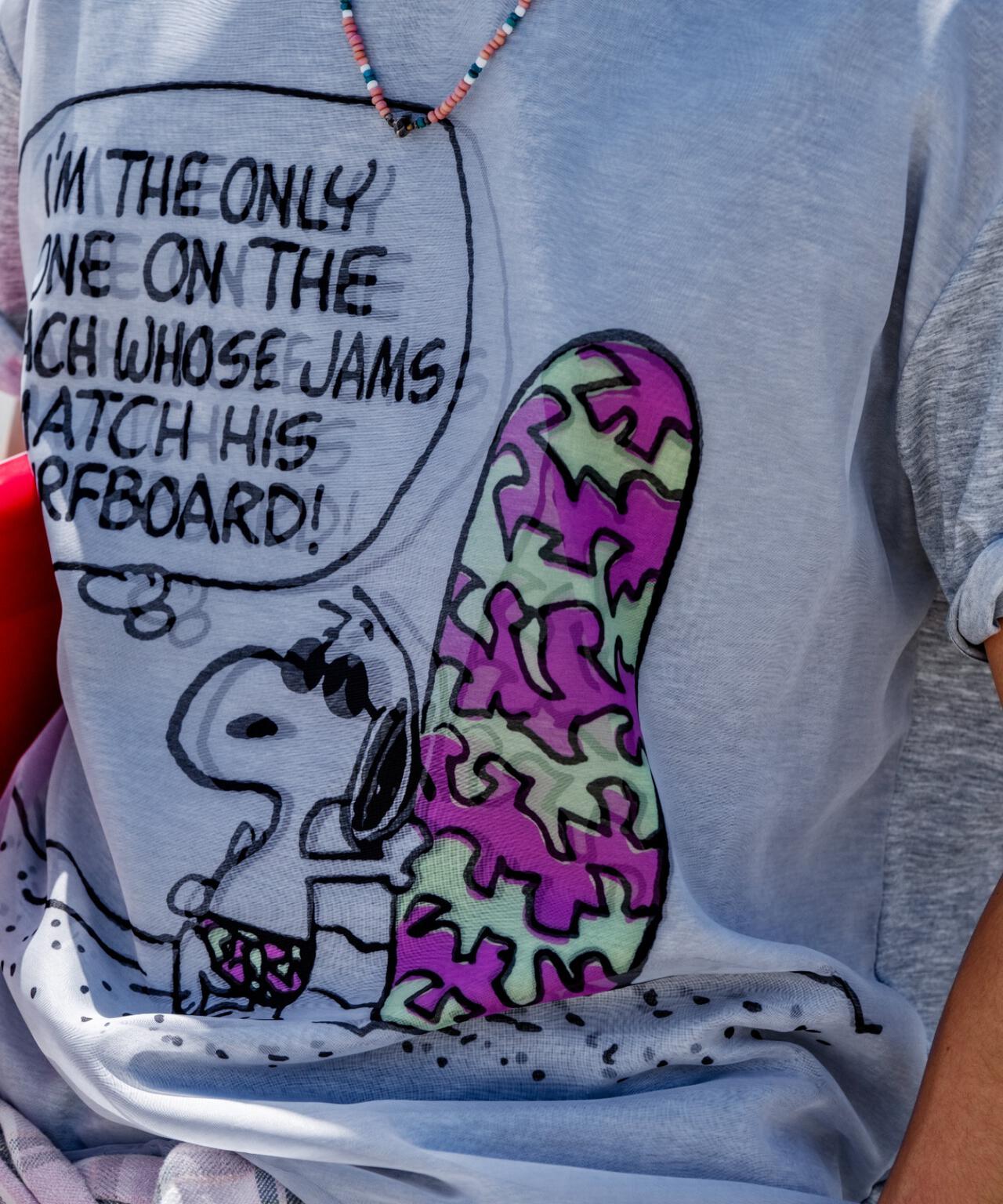 TRIPPY ART(トリッピーアート)SNOOPY ON THE BEACH 3D TEE
