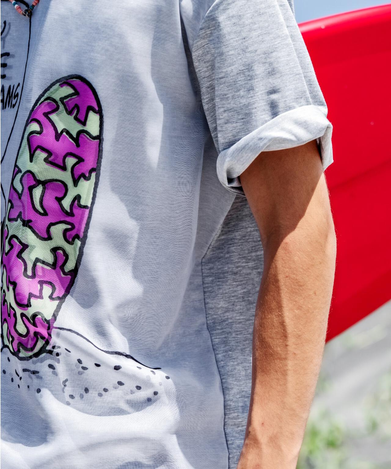 TRIPPY ART(トリッピーアート)SNOOPY ON THE BEACH 3D TEE