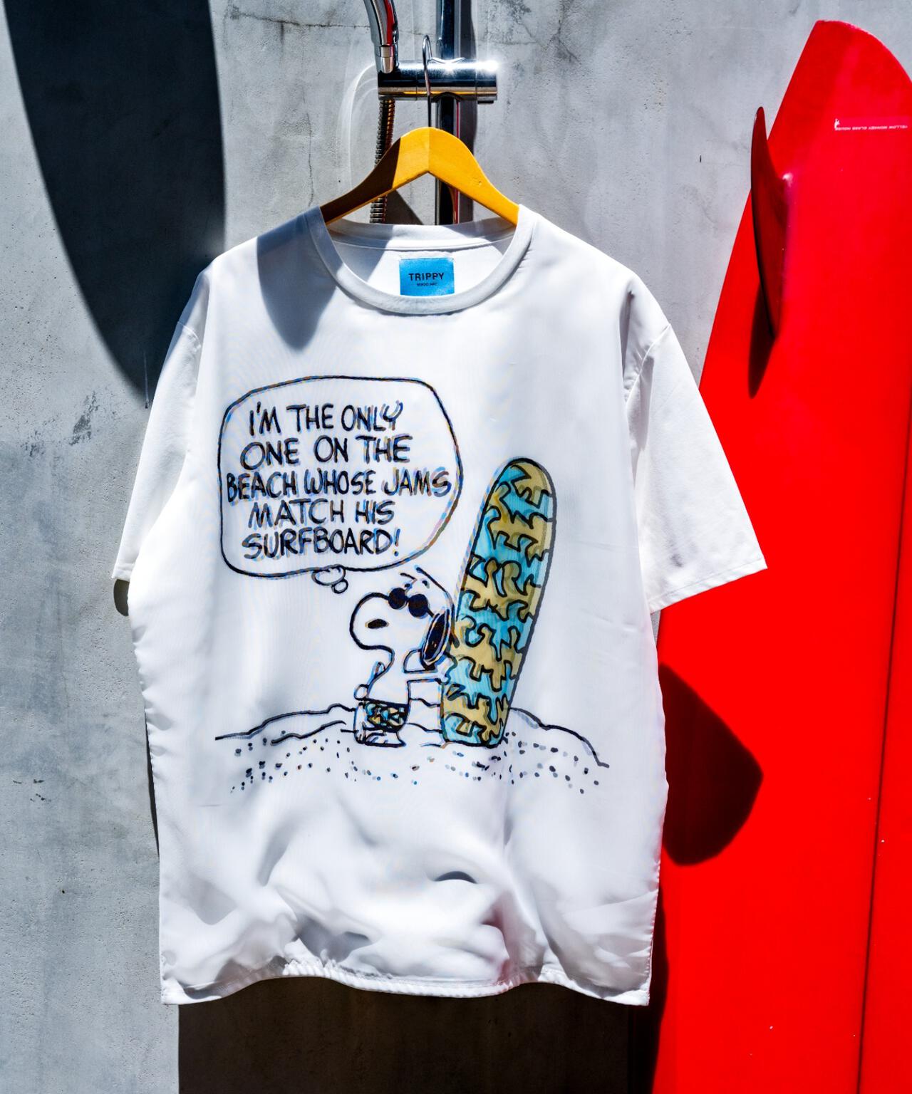 TRIPPY ART(トリッピーアート)SNOOPY ON THE BEACH 3D TEE