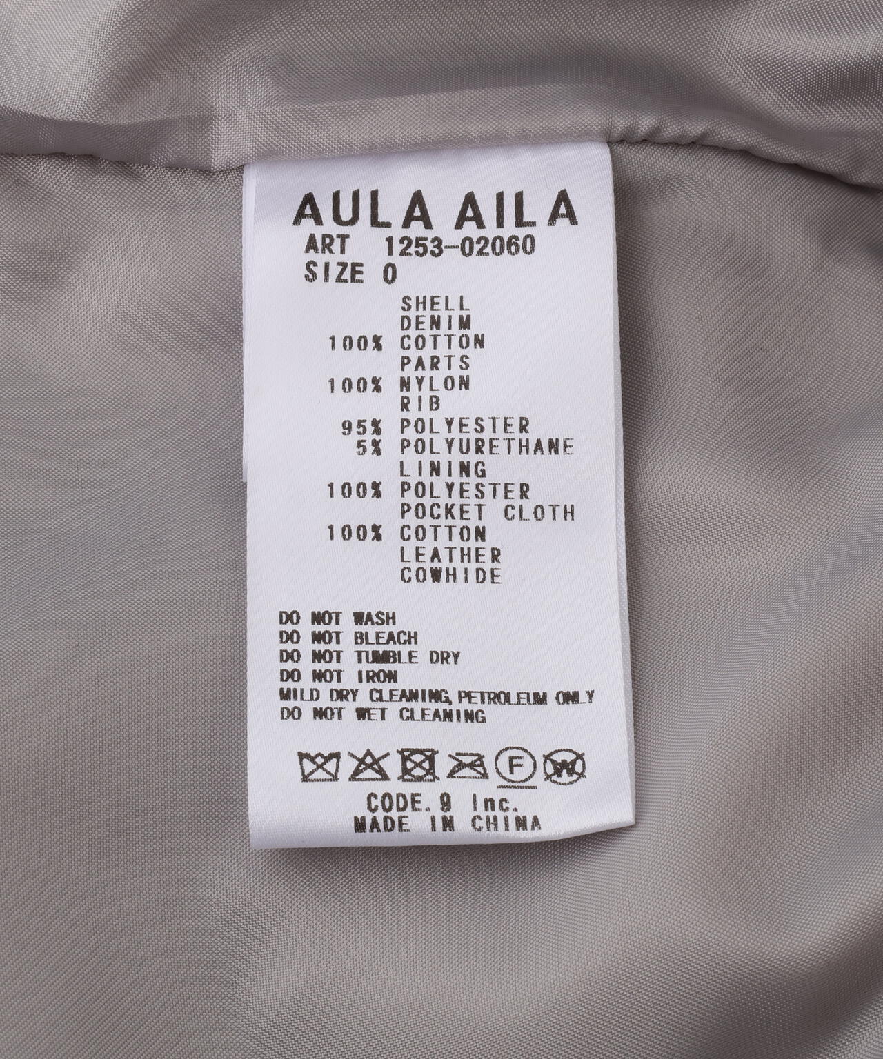 AVIREXxAULA AILA(アヴィレックスxアウラアイラ)デニムキリカエGジャン