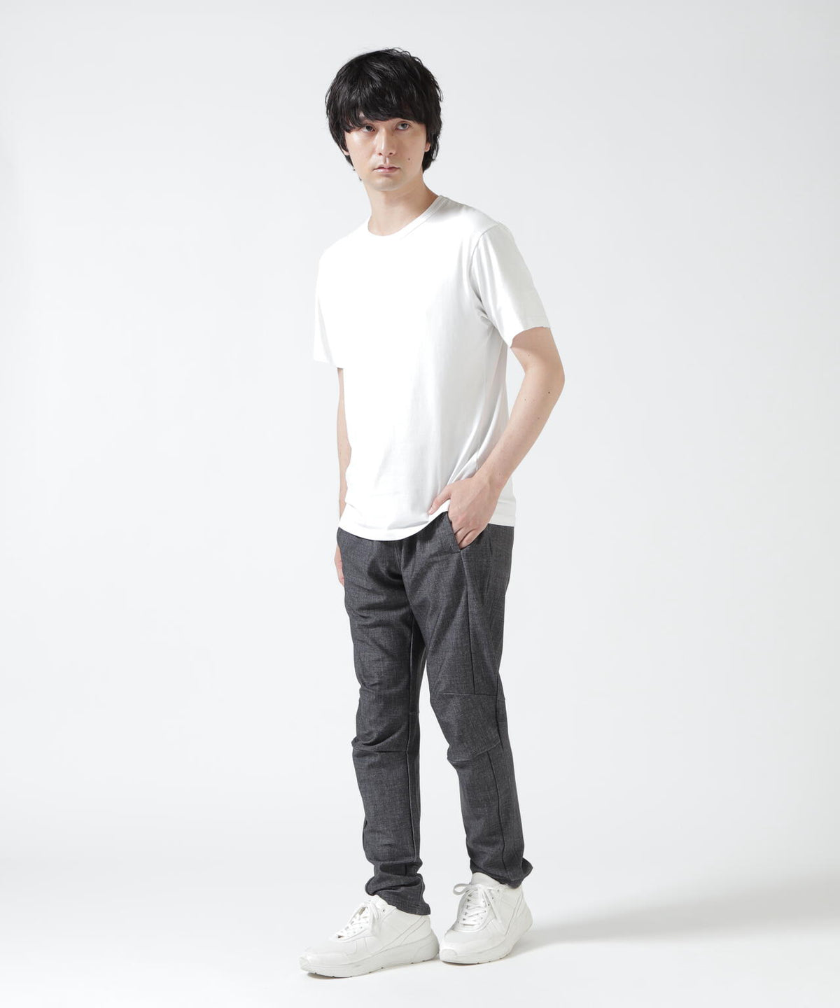 177cm B:81 W:72 H:88 着用サイズ:5