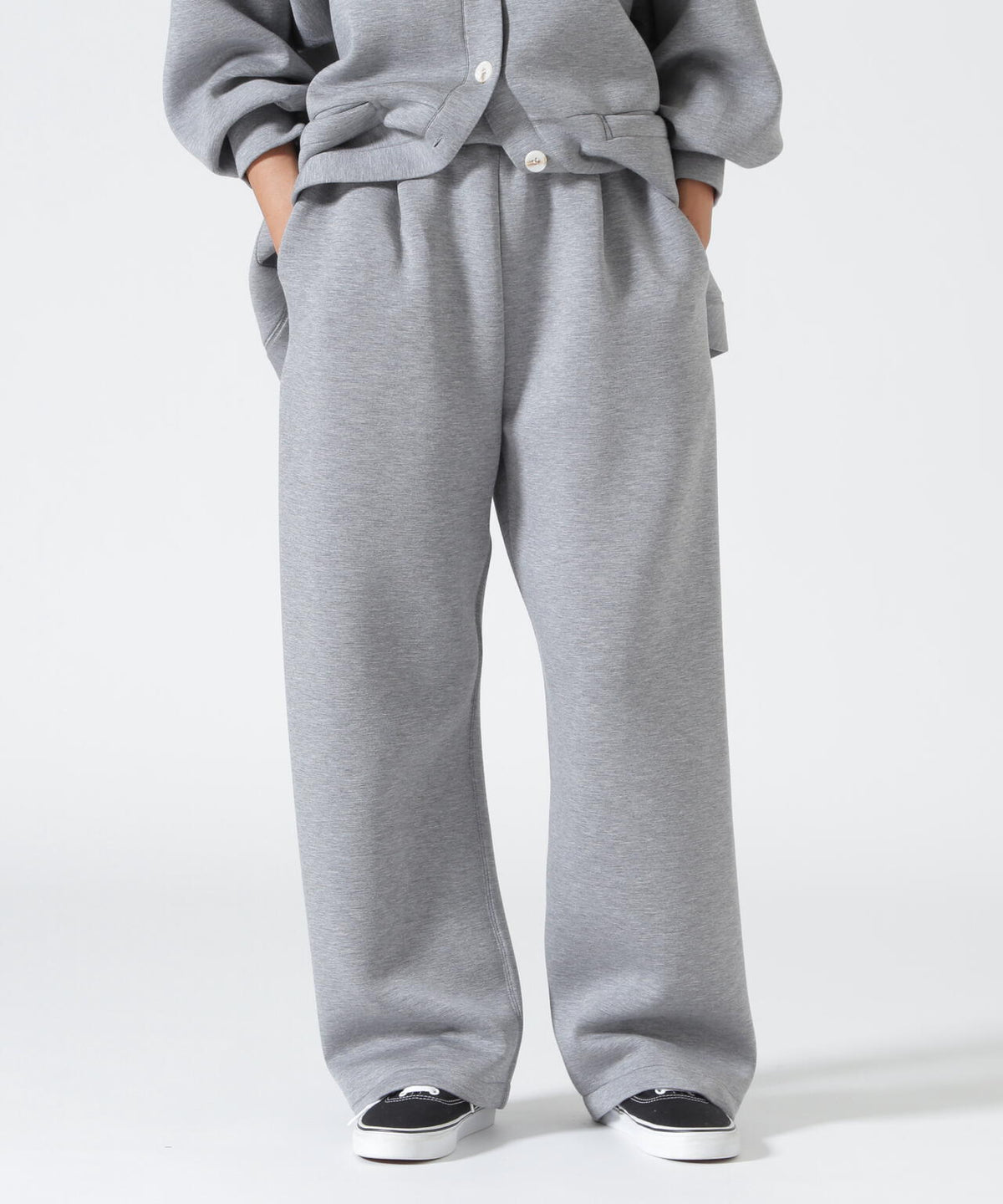 YENN(イエン)SPONDISH TUCK PANTS