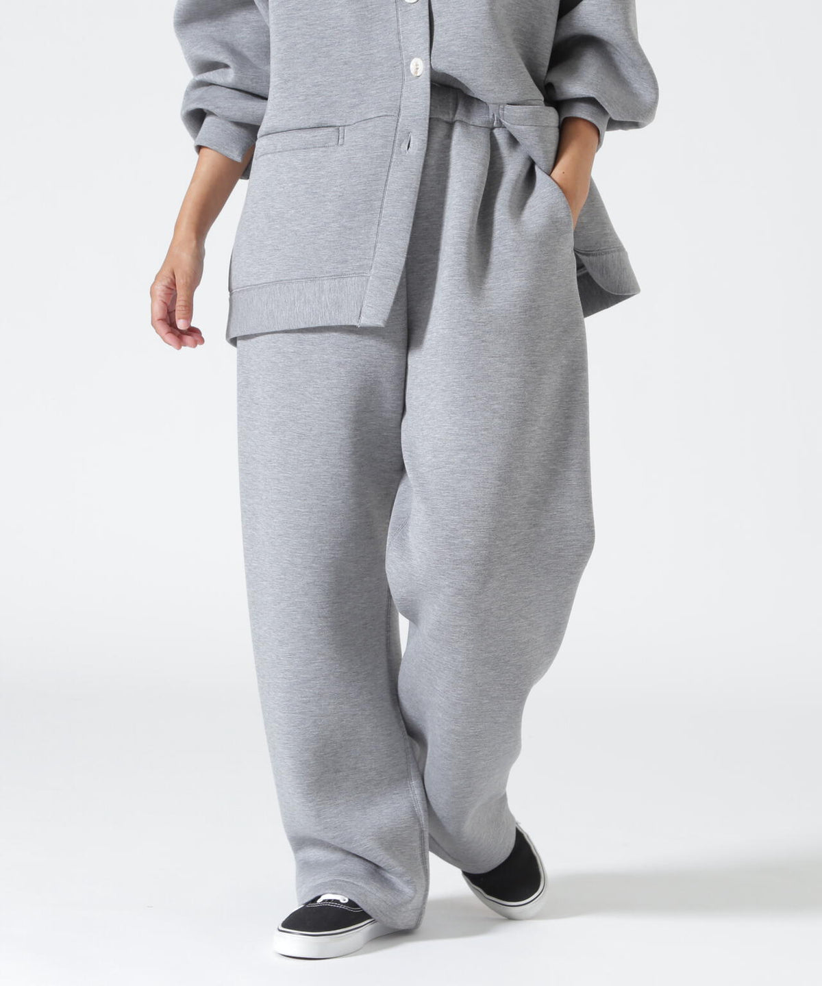 YENN(イエン)SPONDISH TUCK PANTS