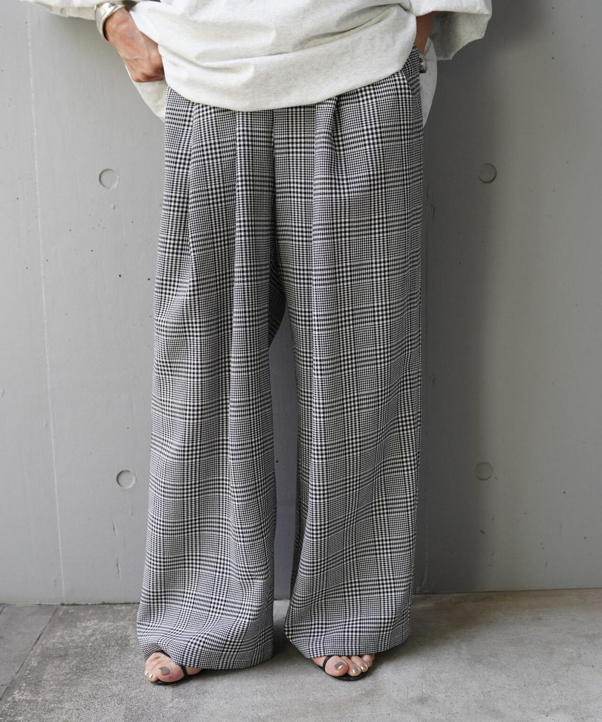 YENN(イエン)PLAID TUCK EASY PT