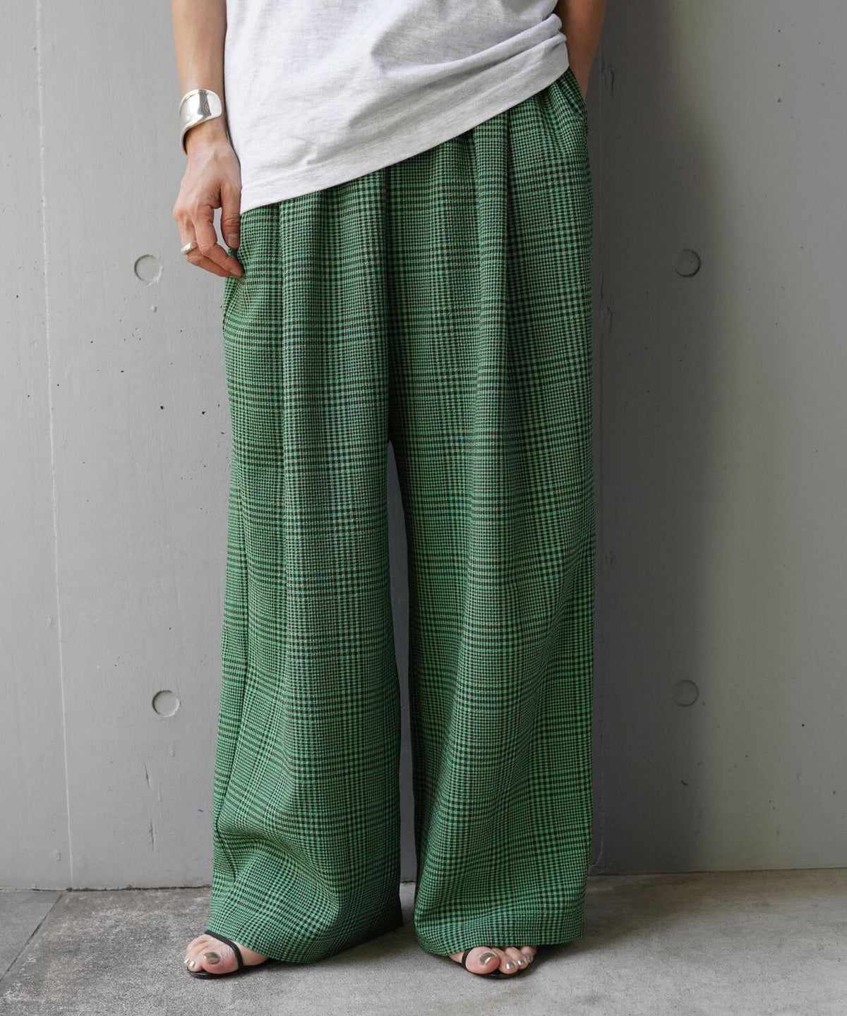 YENN(イエン)PLAID TUCK EASY PT