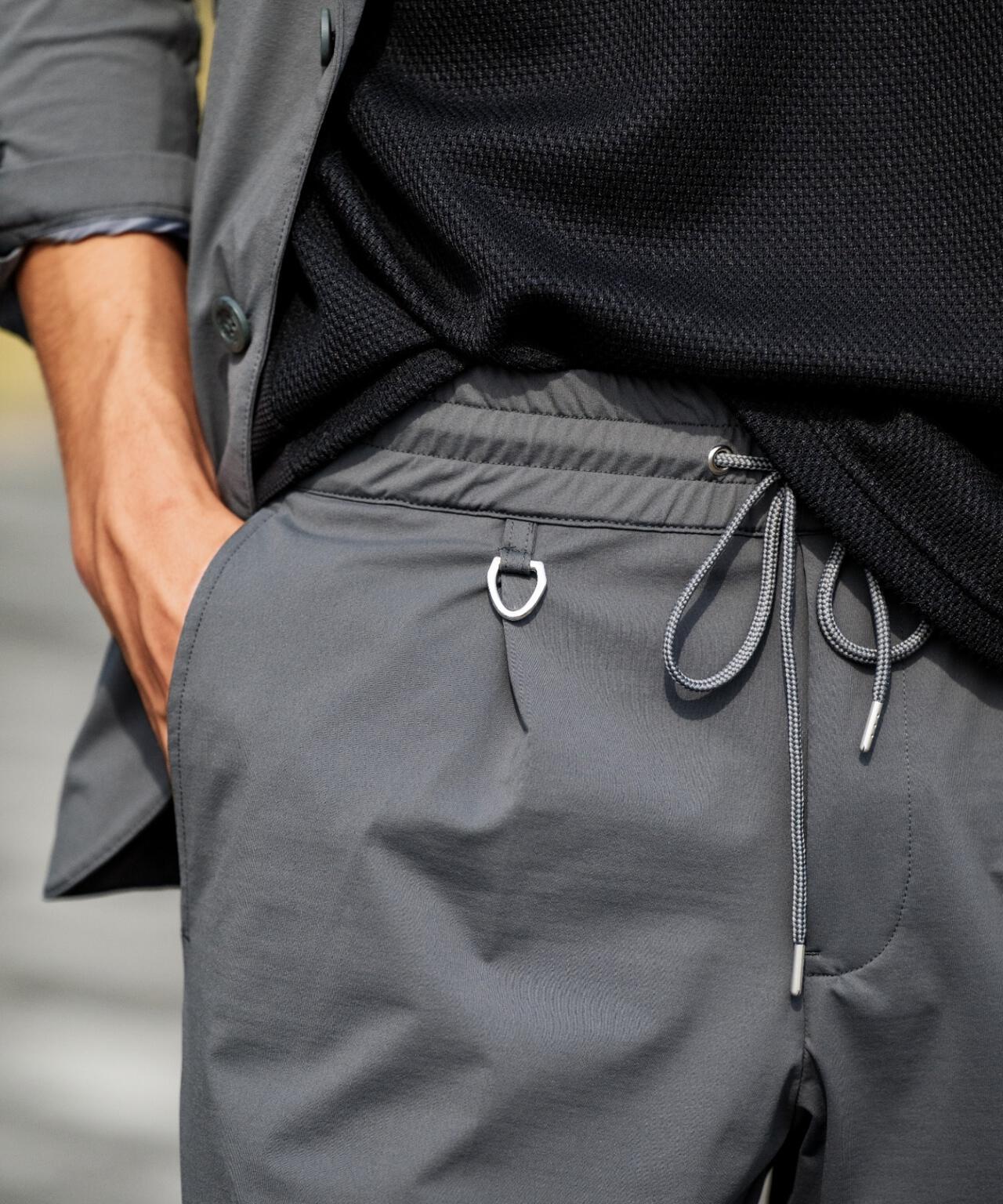 PIUORO(ピウオロ) NYLON TRICOT TUCK JOGGER PANTS