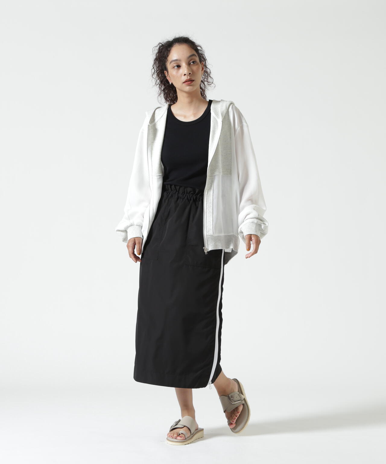 DROIT BELLO(ドロイトベロ)メッシュ切替フーディ