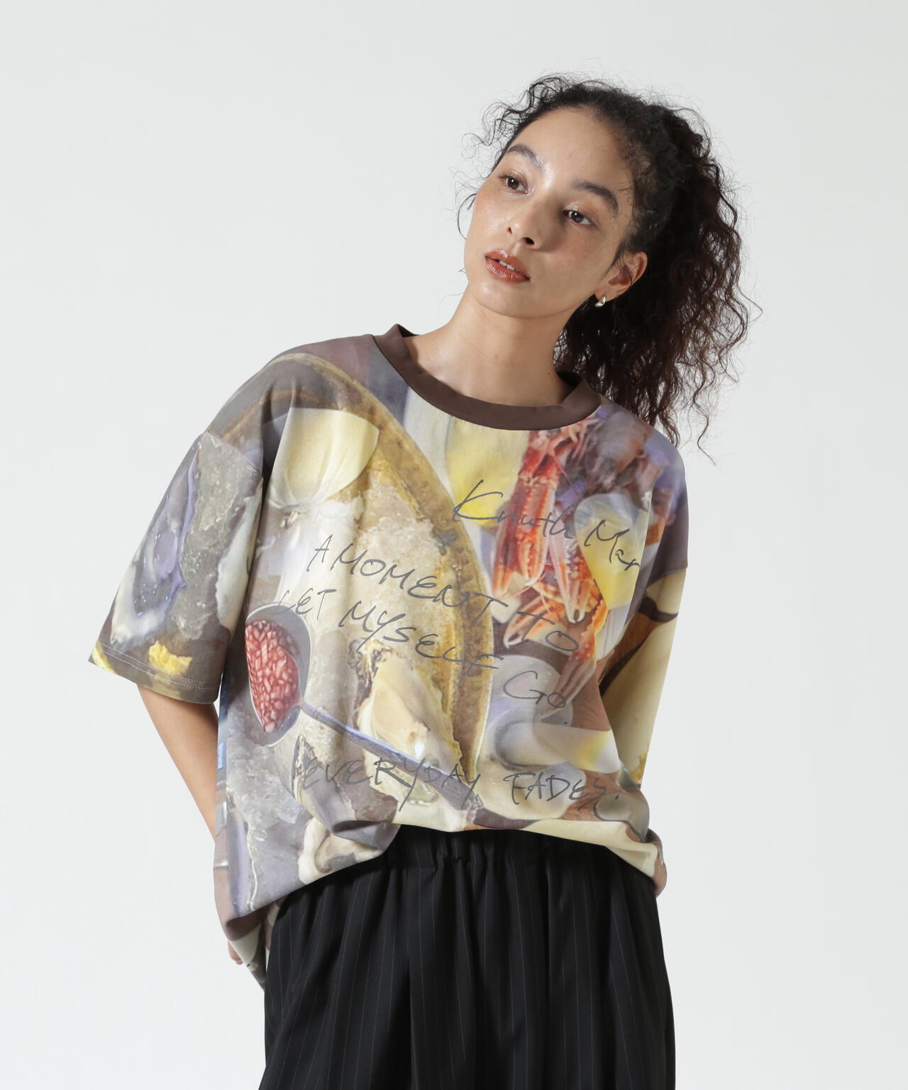 Knuth Marf(クヌースマーフ)oyster graphic tee(unisex)
