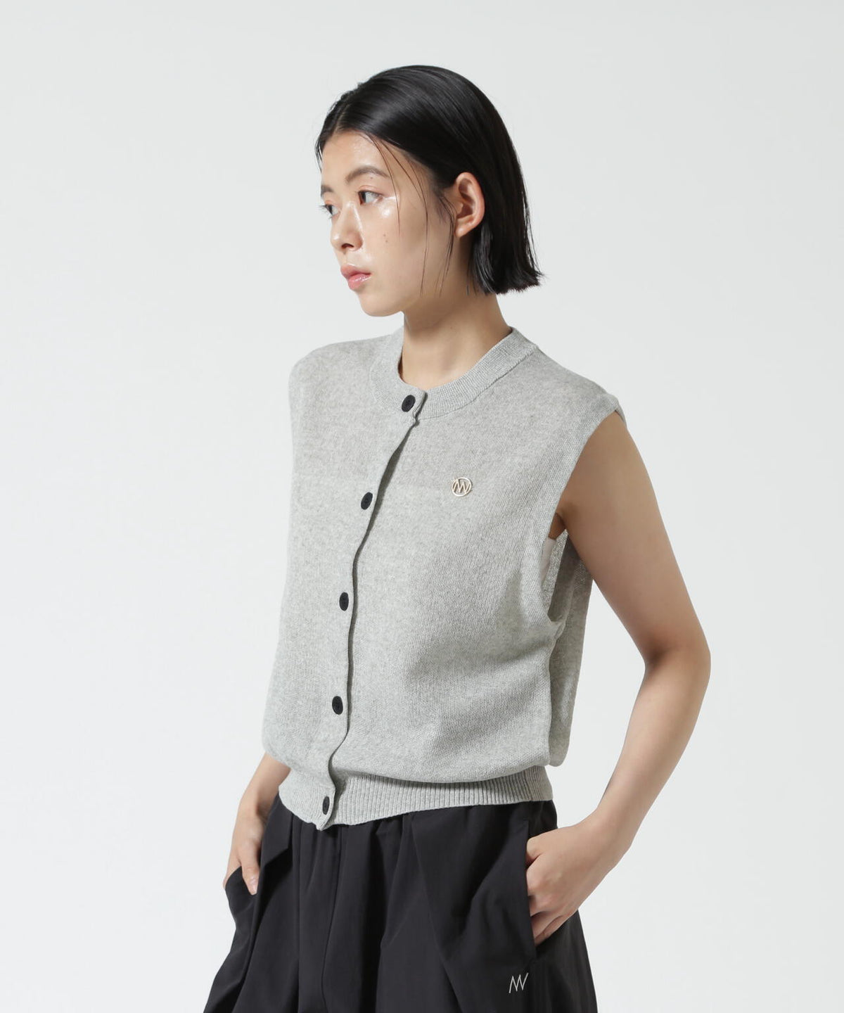 YENN(イエン)linen sheer vest