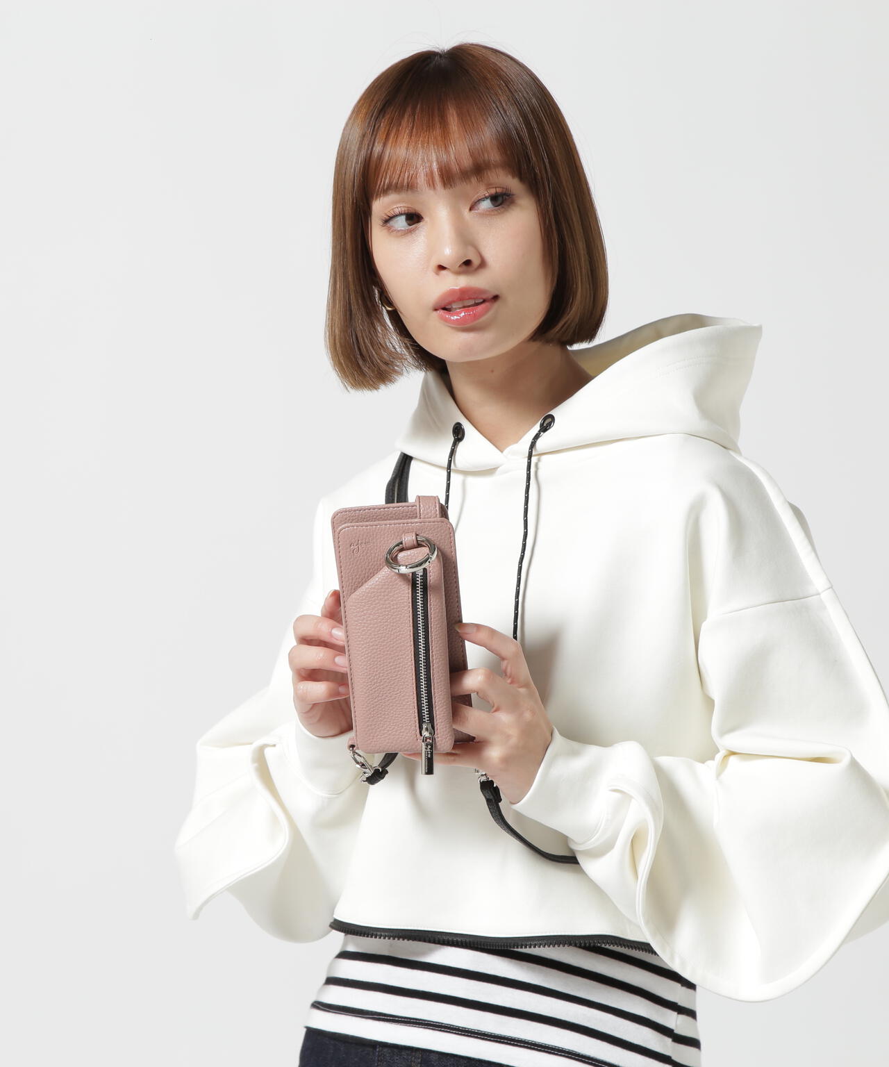 ajew/エジュー/【ひも付き マルチ対応 Mサイズ】zipphone case shoulder