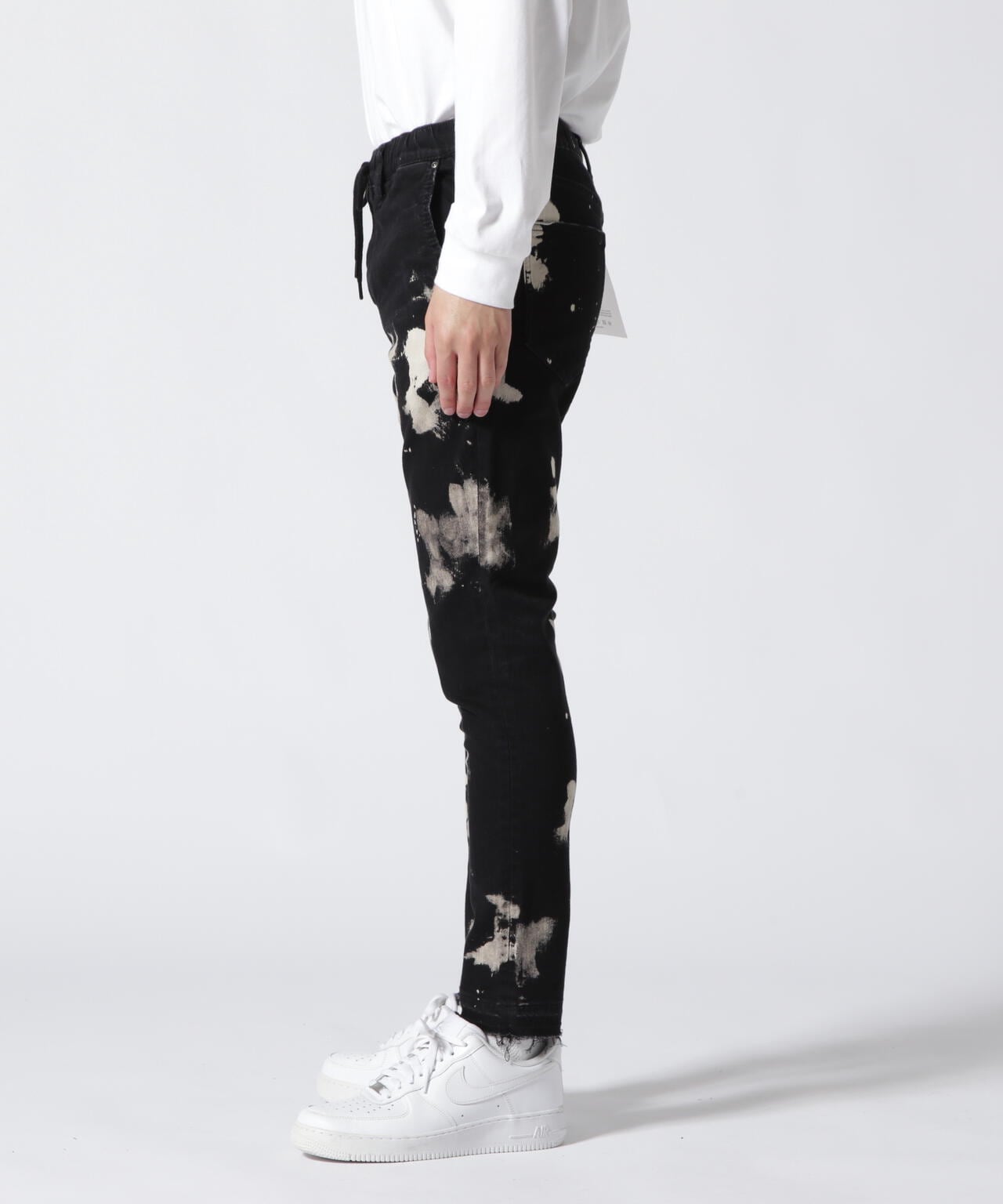 2cef5560-98af-59c5-b839-6f8d1fee2163_Image