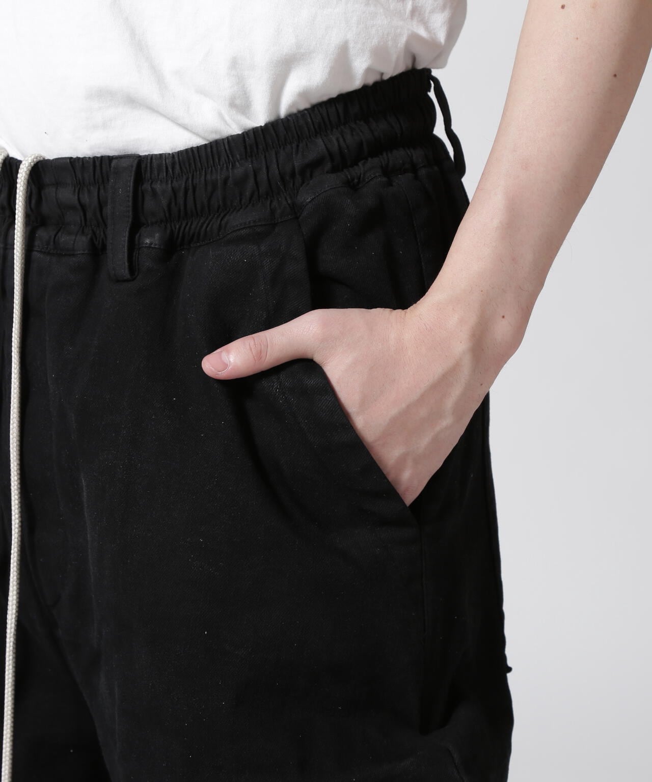 A.F ARTEFACT/Damage Denim Tuck Wide Pants