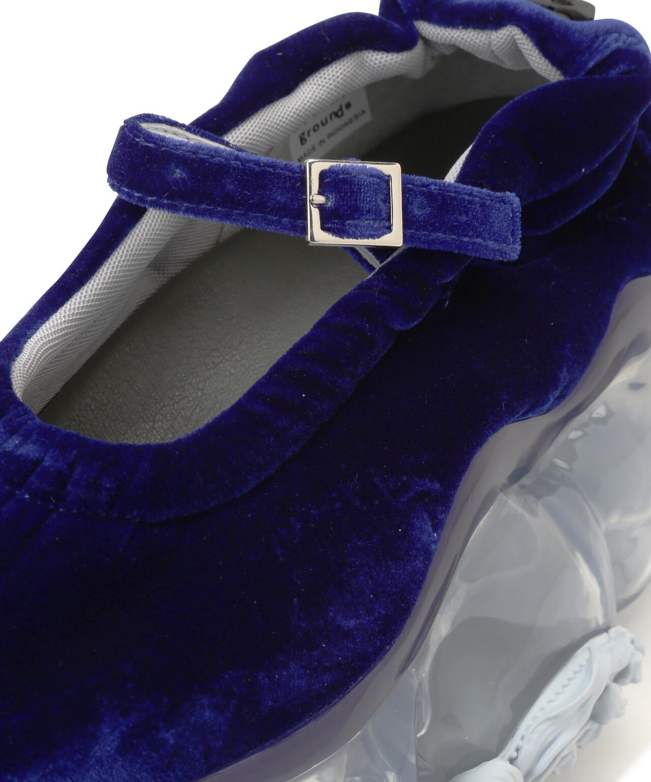 f62de137-1b61-56e2-825a-4b801588a8e4_Image