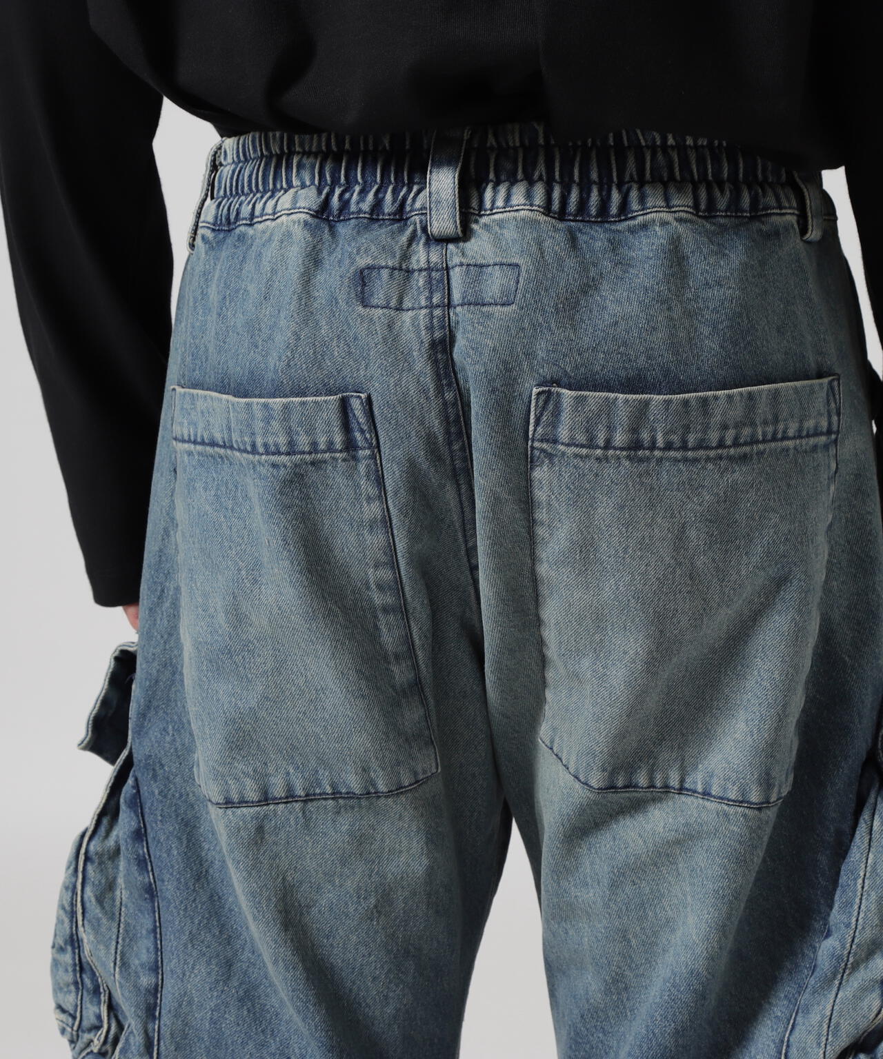 A.F ARTEFACT/エーエフ・アーティファクト/DENIM CARGO TUCK BAGGY PANTS