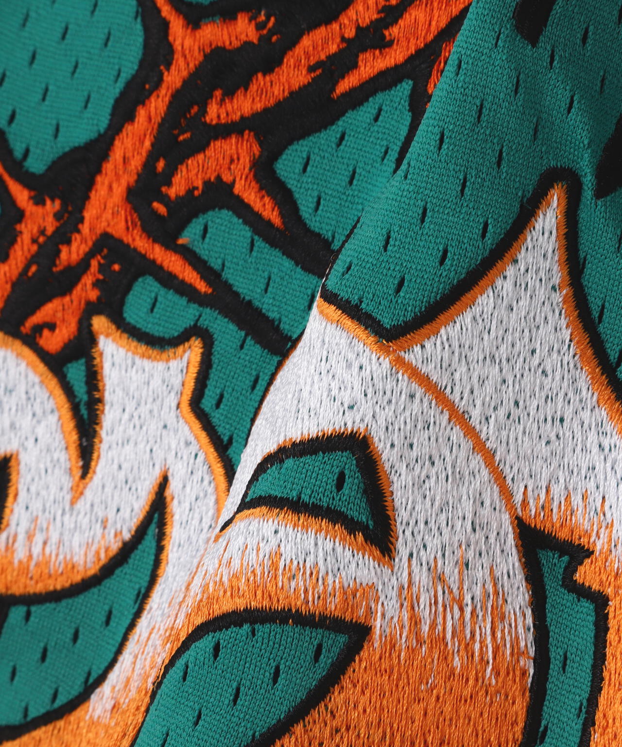 MAYO/メイヨー/THORNS EMBROIDERY GAME SHORTS