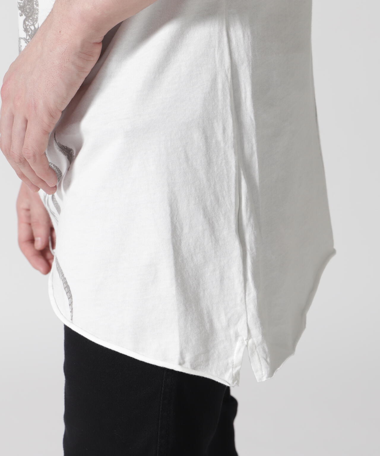 KMRii/ケムリ/別注Magnolia feather Cut/SS