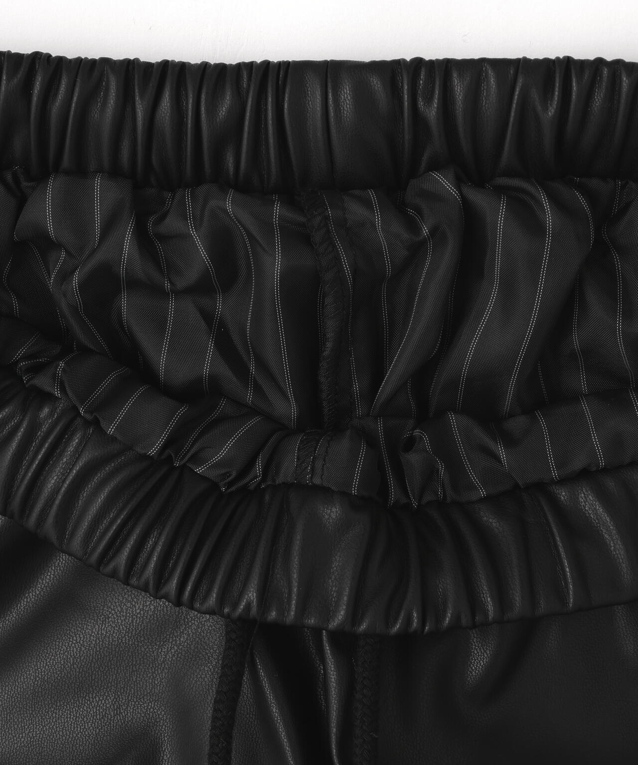 ANNA SUI NYC/アナ スイ エヌワイシー/レザーハーフパンツ