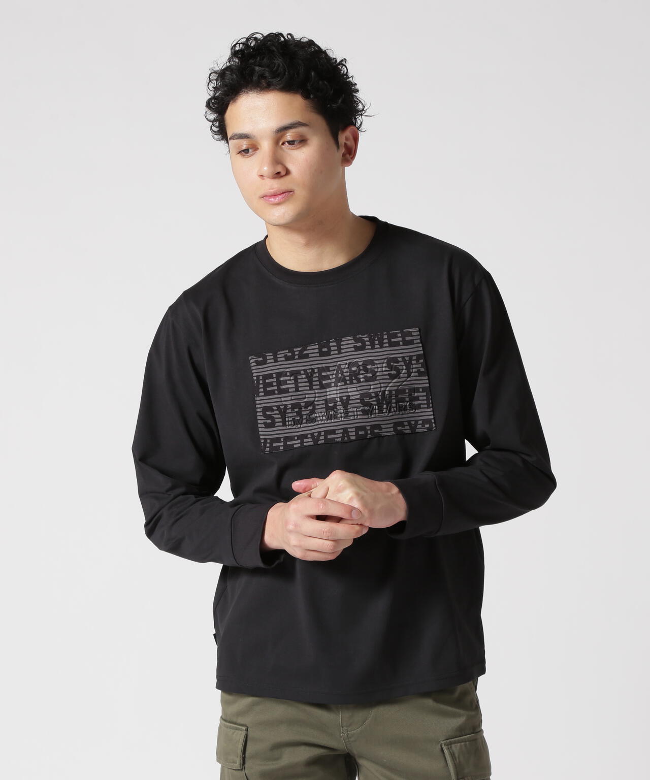 SY32 by SWEET YEARS /JACQUARD EMBOSS LOGO L/S T