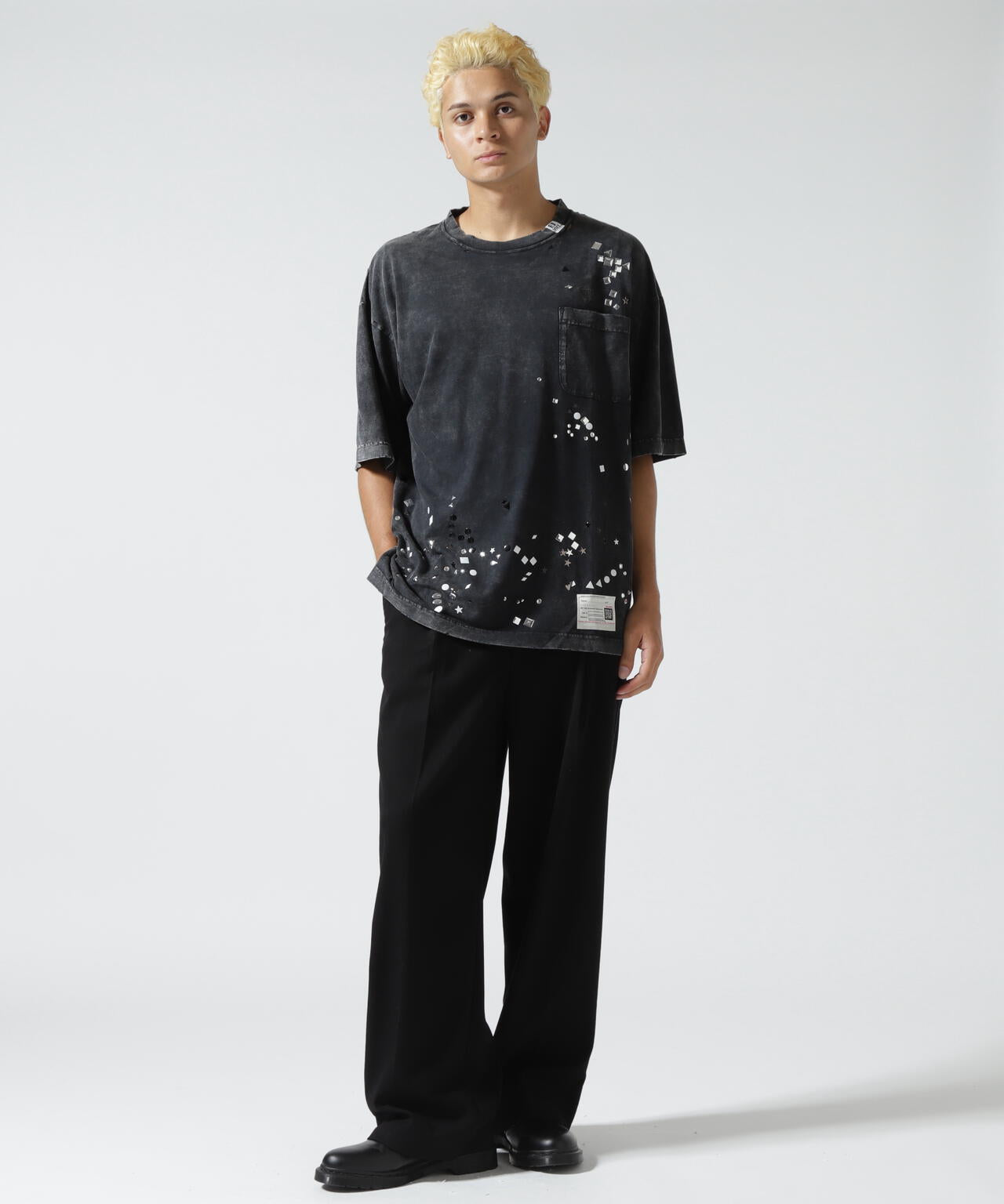 Maison MIHARAYASUHIRO/メゾン ミハラヤスヒロ/EMBELLISHED BLEACHED TEE