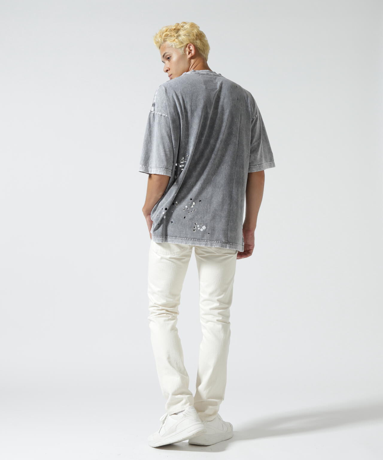 Maison MIHARAYASUHIRO/メゾン ミハラヤスヒロ/EMBELLISHED BLEACHED TEE