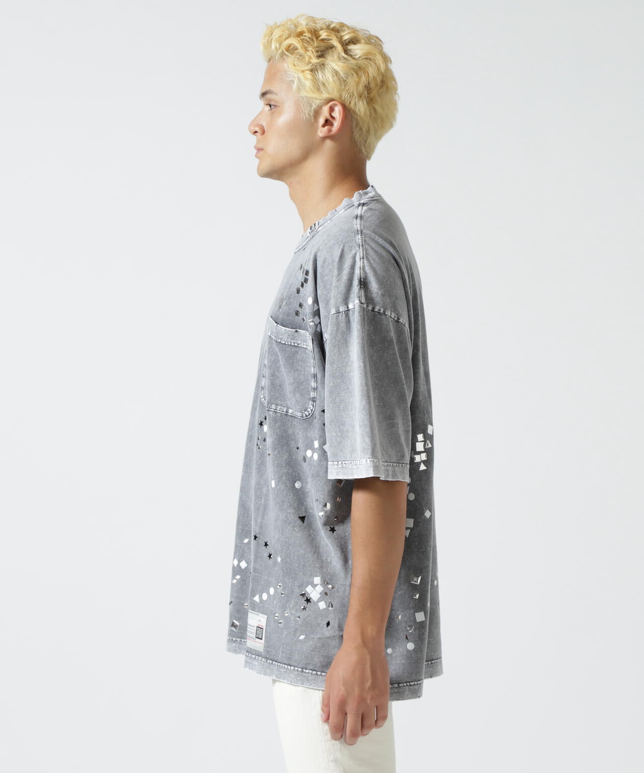 Maison MIHARAYASUHIRO/メゾン ミハラヤスヒロ/EMBELLISHED BLEACHED TEE