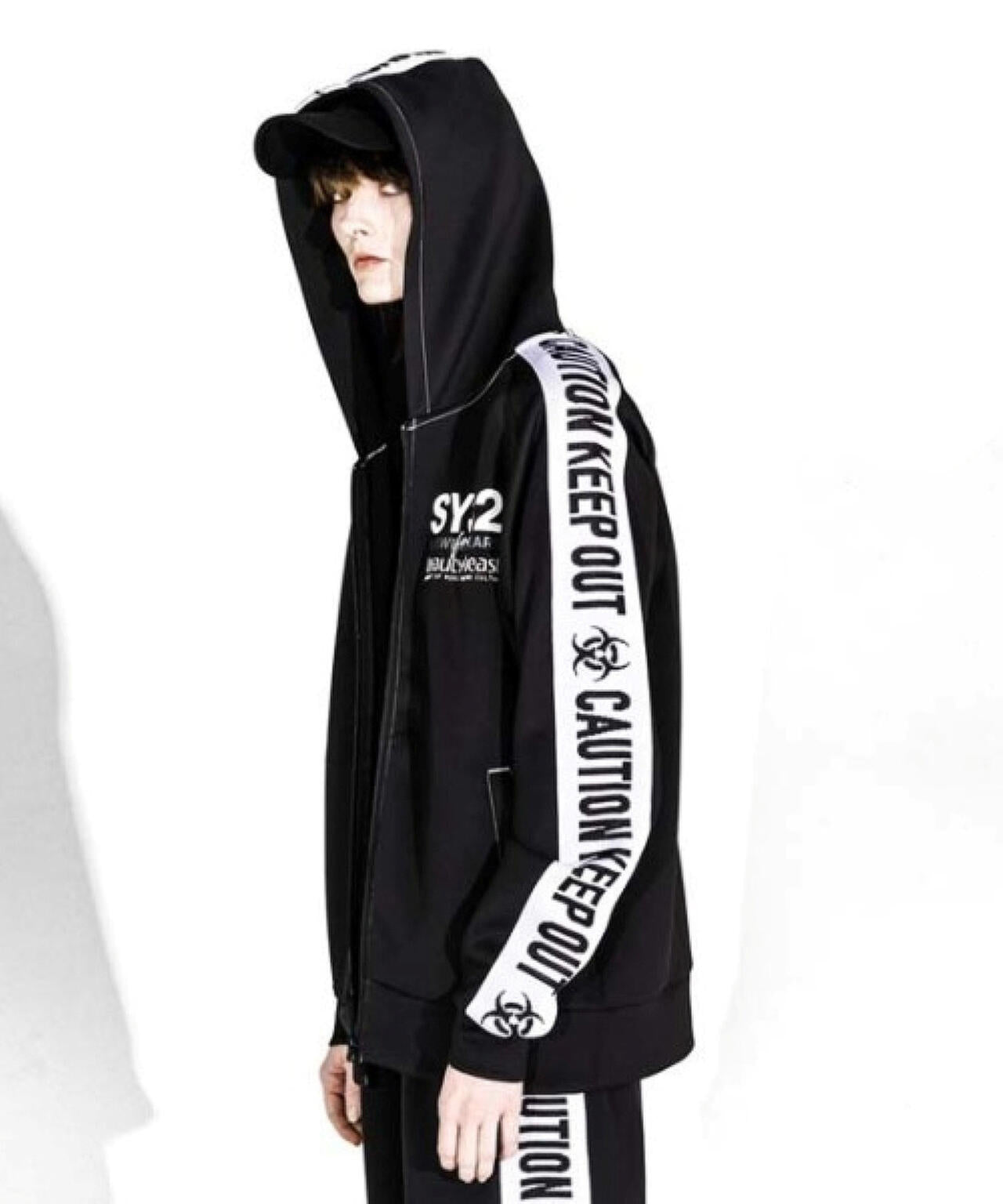 SY32 by SWEET YEARS×beauty:beast/COLLABORATION HOODIE