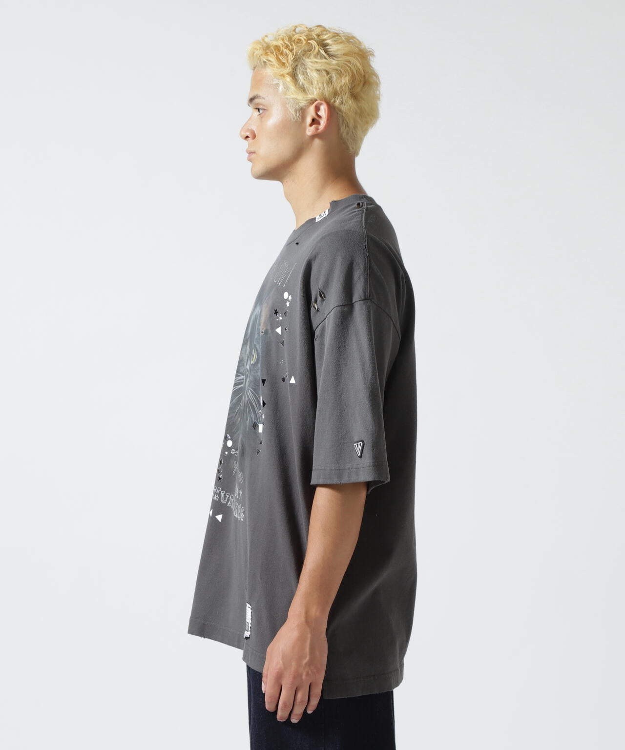 Maison MIHARAYASUHIRO/メゾン ミハラヤスヒロ/EMBELLISHED DISTRESSED TEE