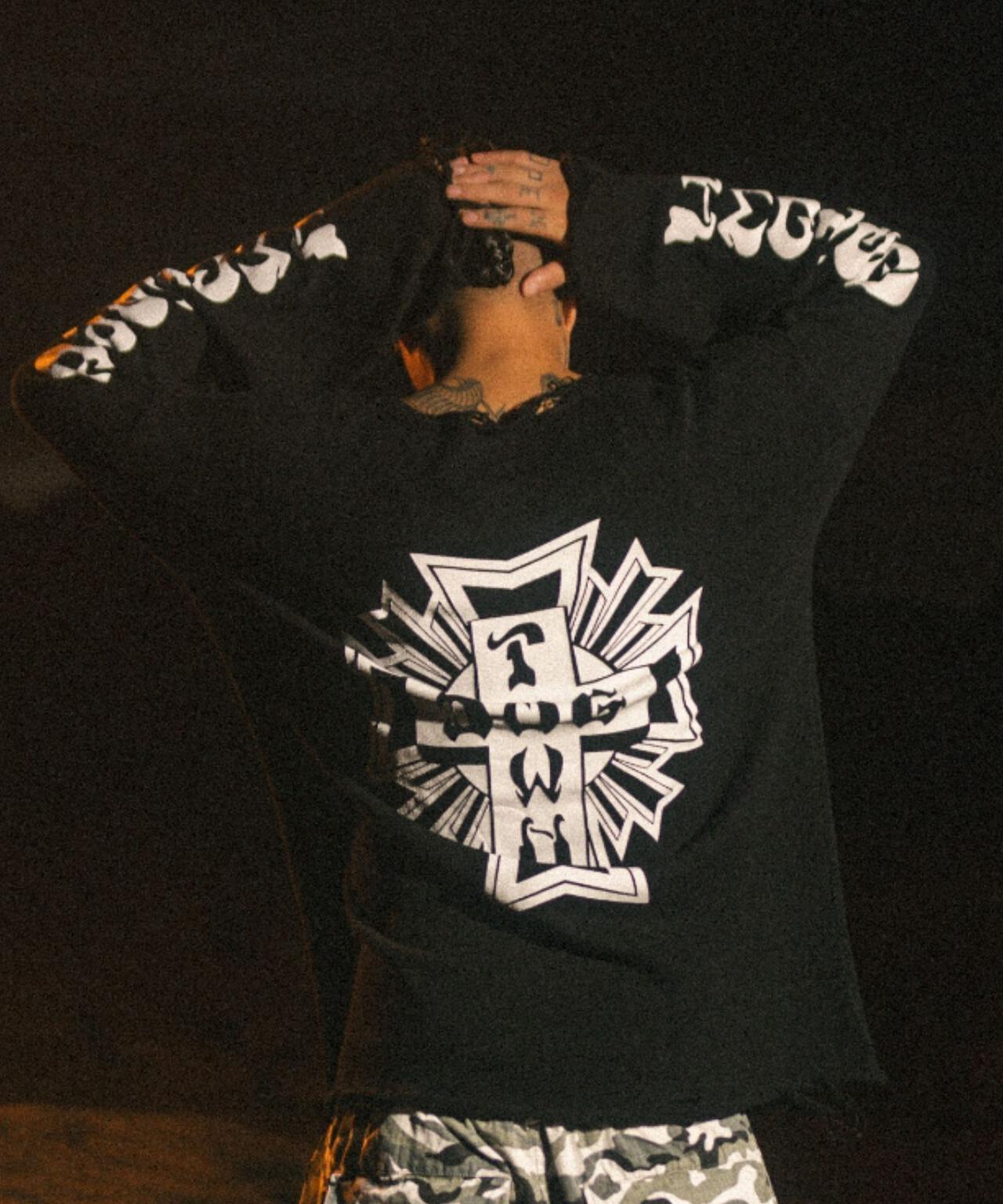 FR(13)NDS/フレンズ/DOGTOWN コラボニット