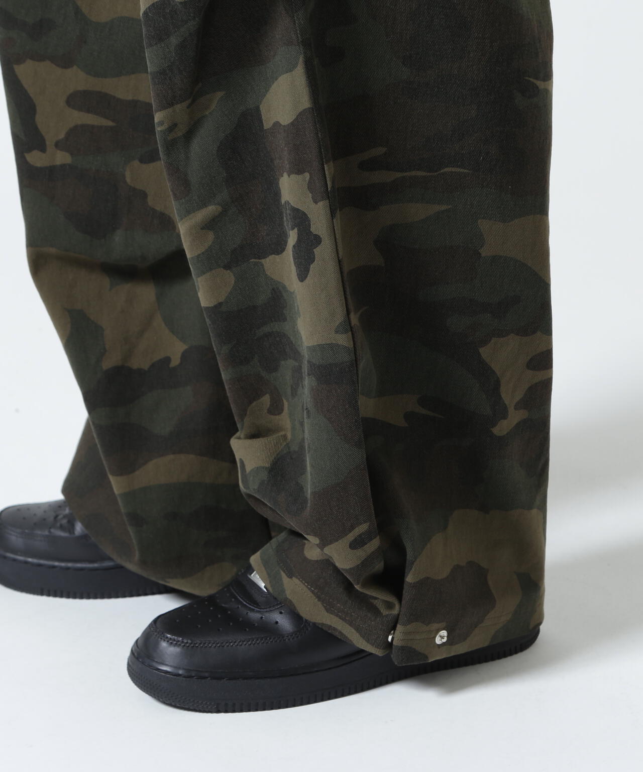 FR(13)NDS/フレンズ/CAMO PANTS