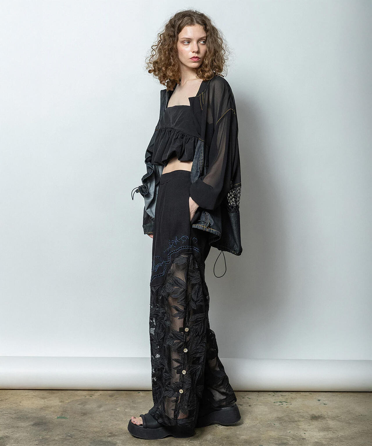 AULA AILA/アウラアイラ/CUTWORK EMBROIDERED PANTS