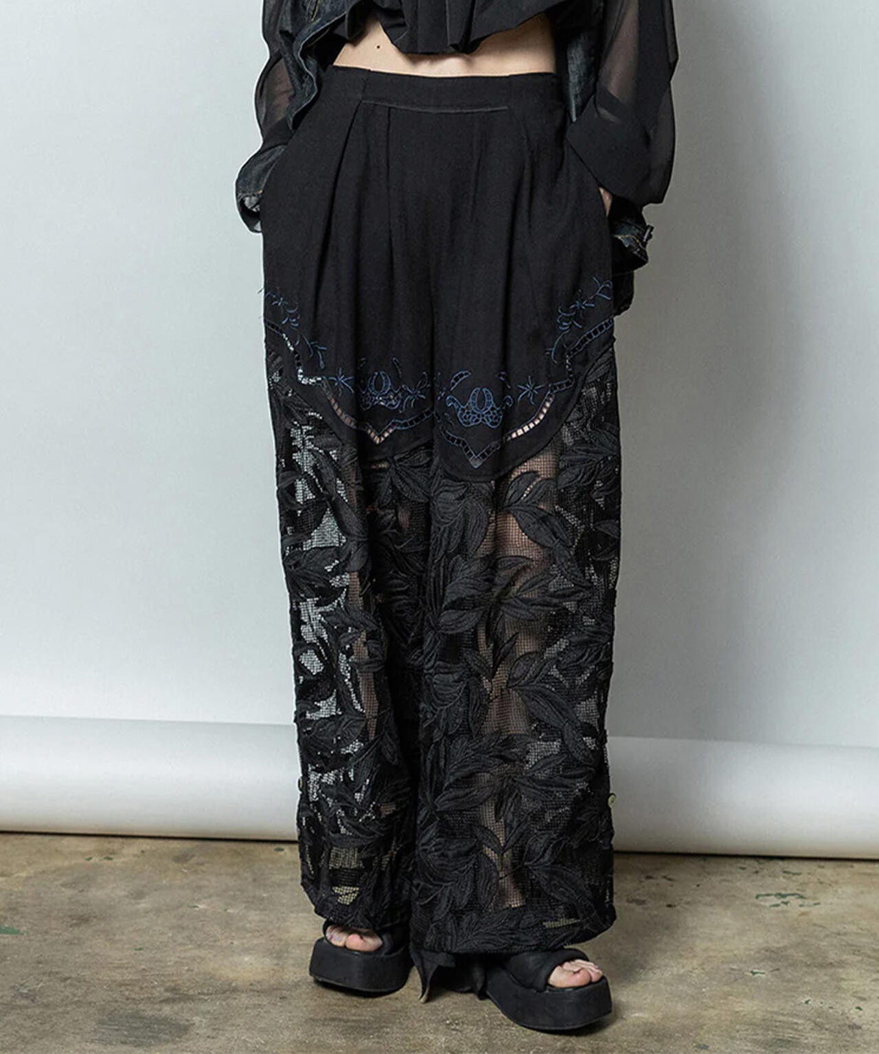 AULA AILA/アウラアイラ/CUTWORK EMBROIDERED PANTS
