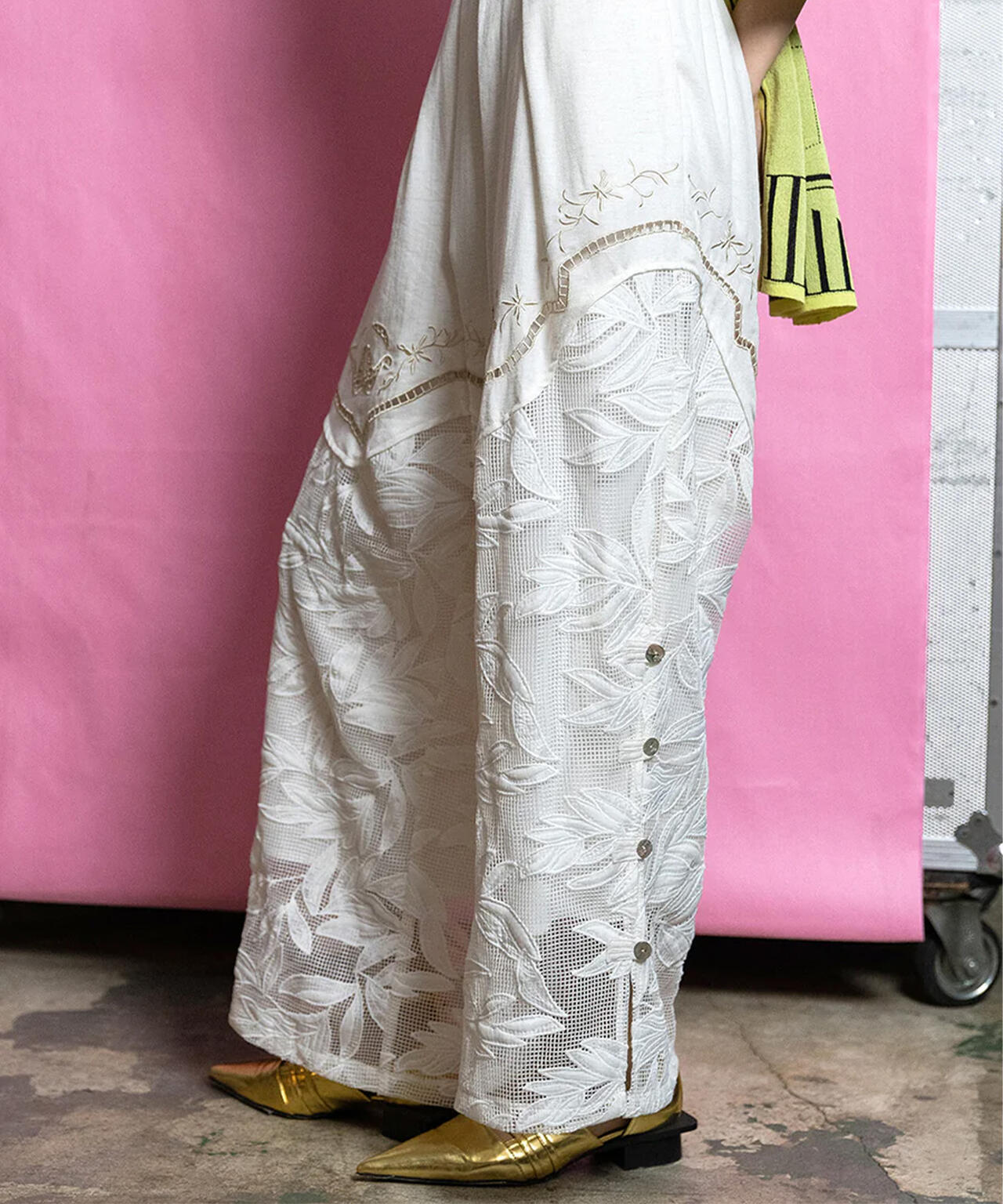 AULA AILA/アウラアイラ/CUTWORK EMBROIDERED PANTS