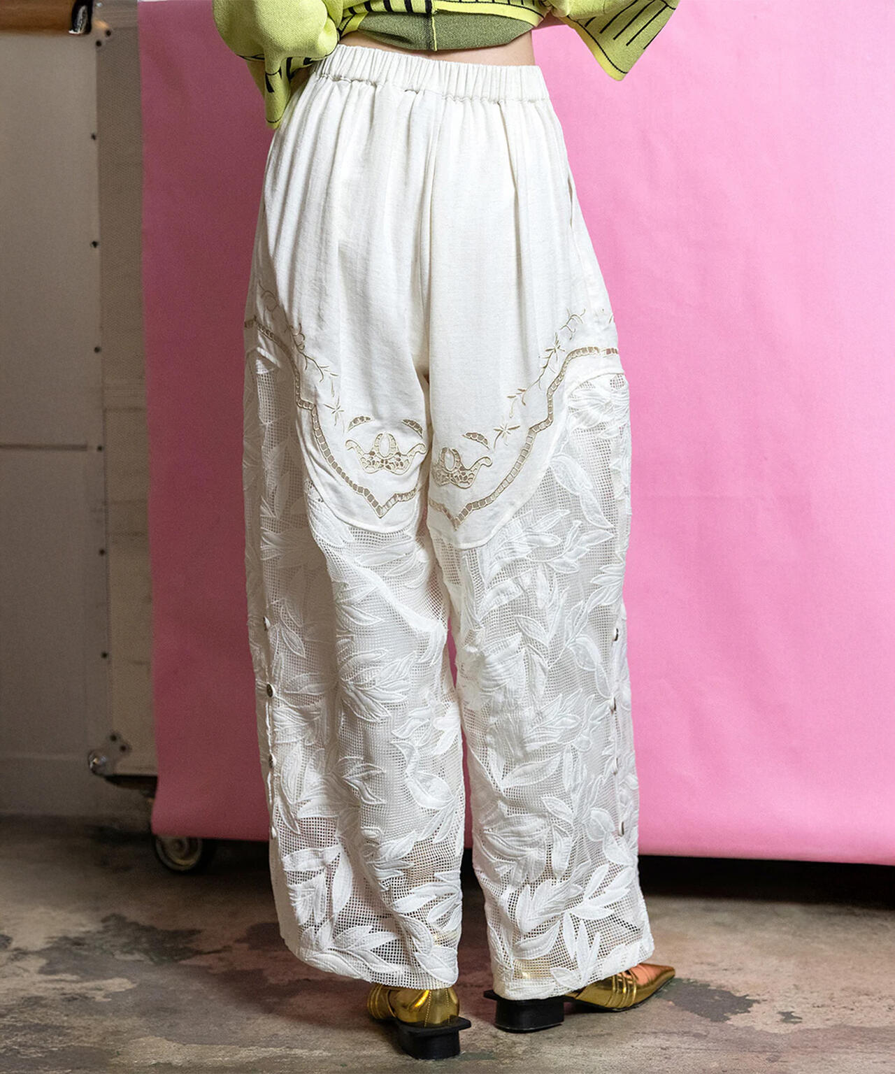 AULA AILA/アウラアイラ/CUTWORK EMBROIDERED PANTS