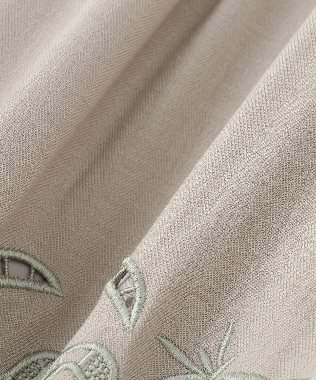AULA AILA/アウラアイラ/CUTWORK EMBROIDERED PANTS