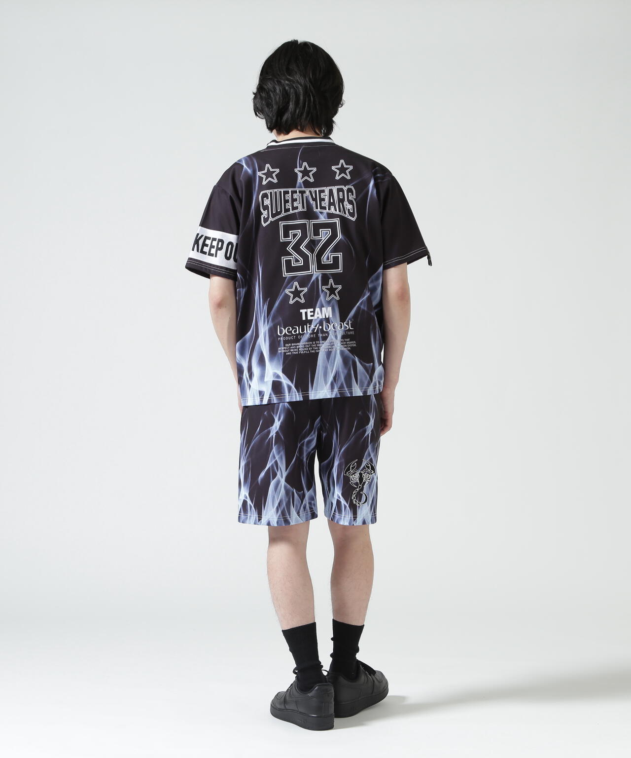 177cm B:81 W:72 H:88 着用サイズ:L