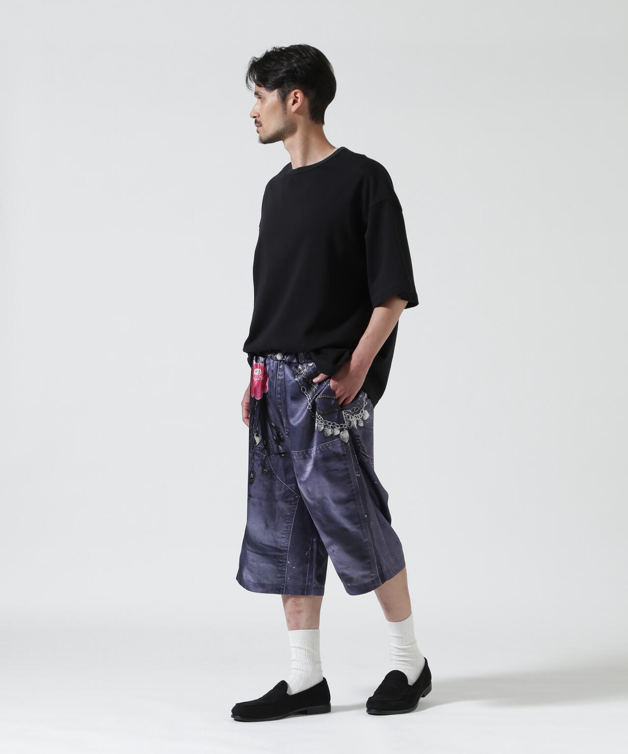 Height 178 Chest 92 Waist 76 hips 95 Shoes 27.0 着用サイズ:L