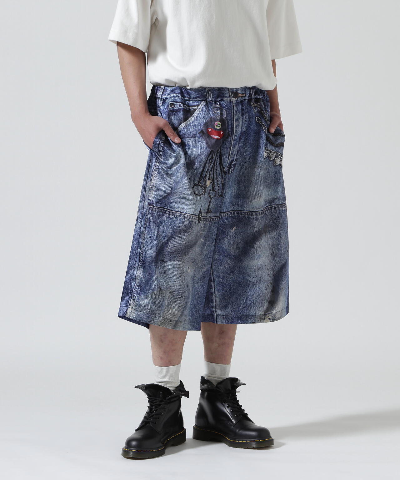Height 178 Chest 92 Waist 76 hips 95 Shoes 27.0 着用サイズ:L