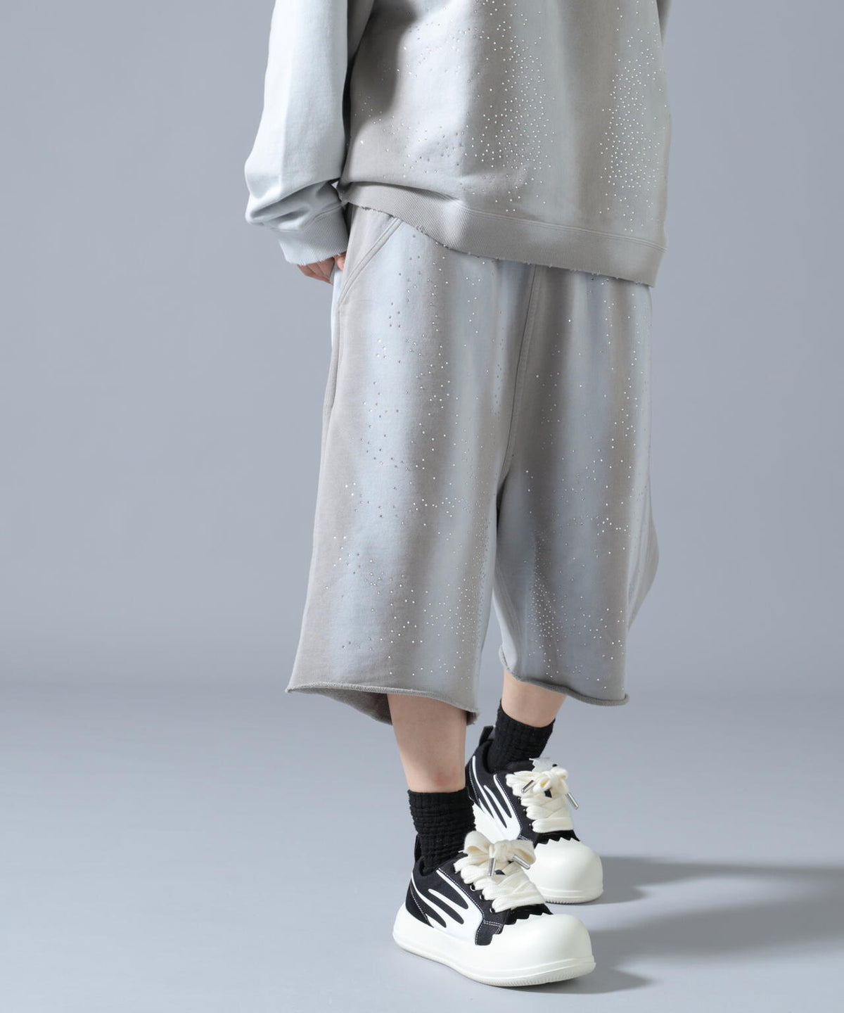 FR(13)NDS/フレンズ/STONE SW SHORTS