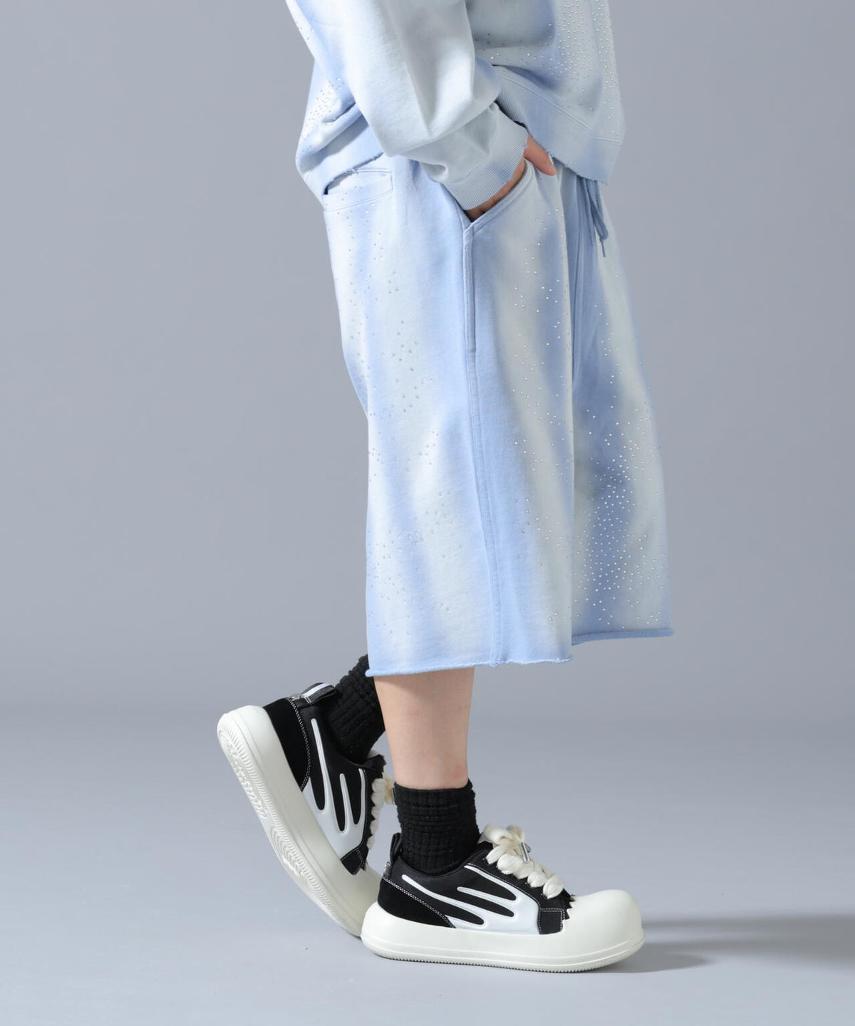 FR(13)NDS/フレンズ/STONE SW SHORTS