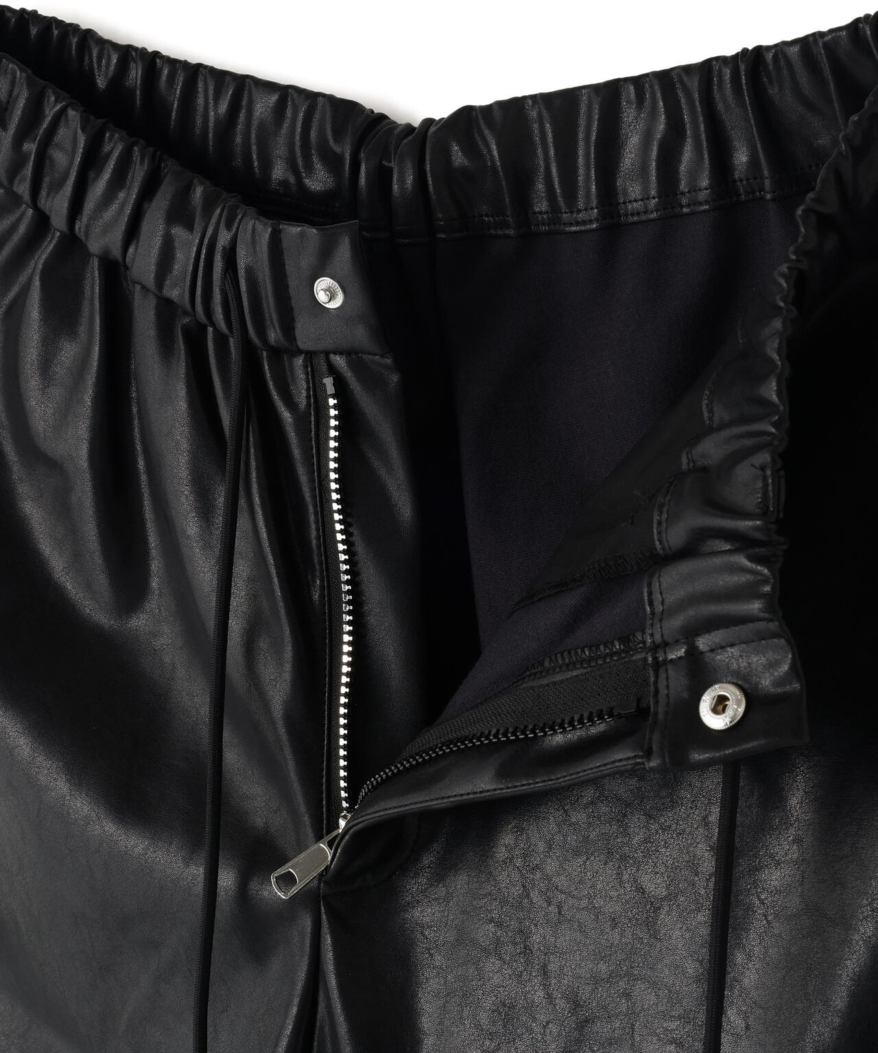 FR(13)NDS/フレンズ/VEGAN LEATHER SHORTS